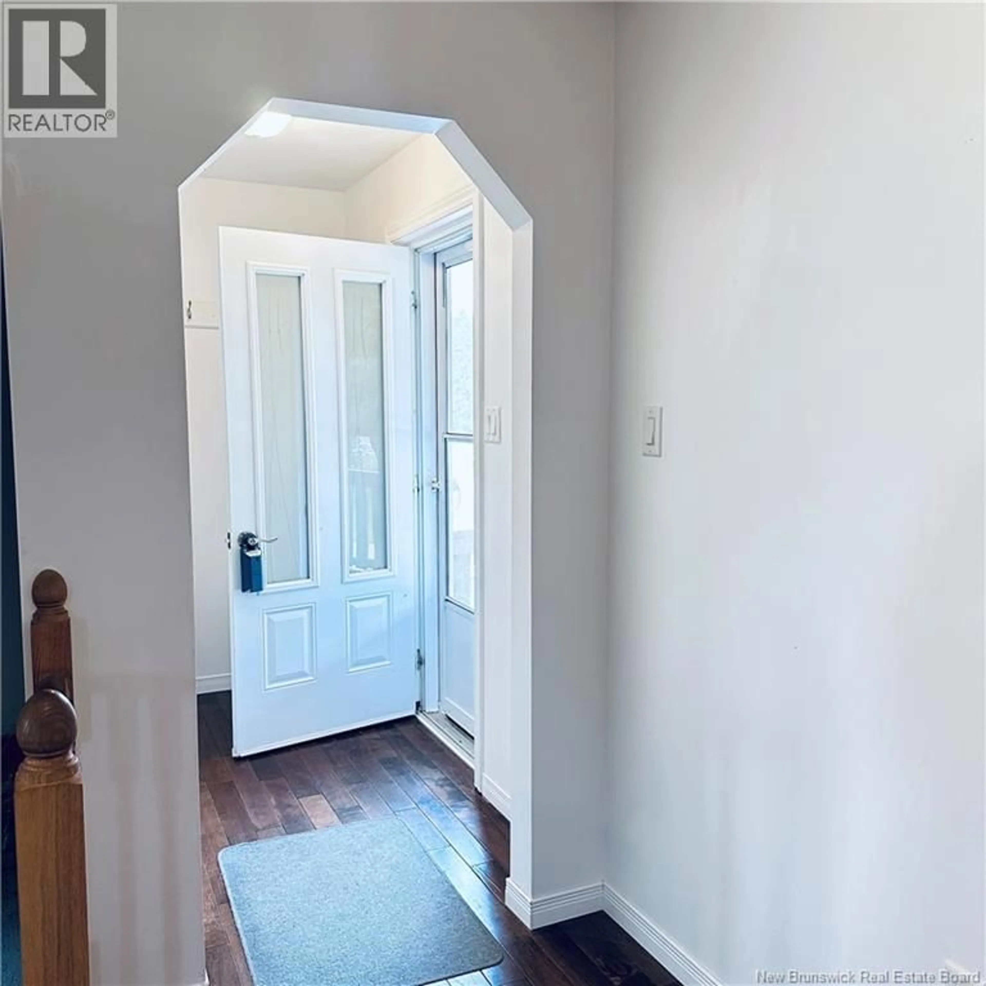 Indoor entryway for 510 PLEASANT RIDGE, Rogersville New Brunswick E4Y1C4