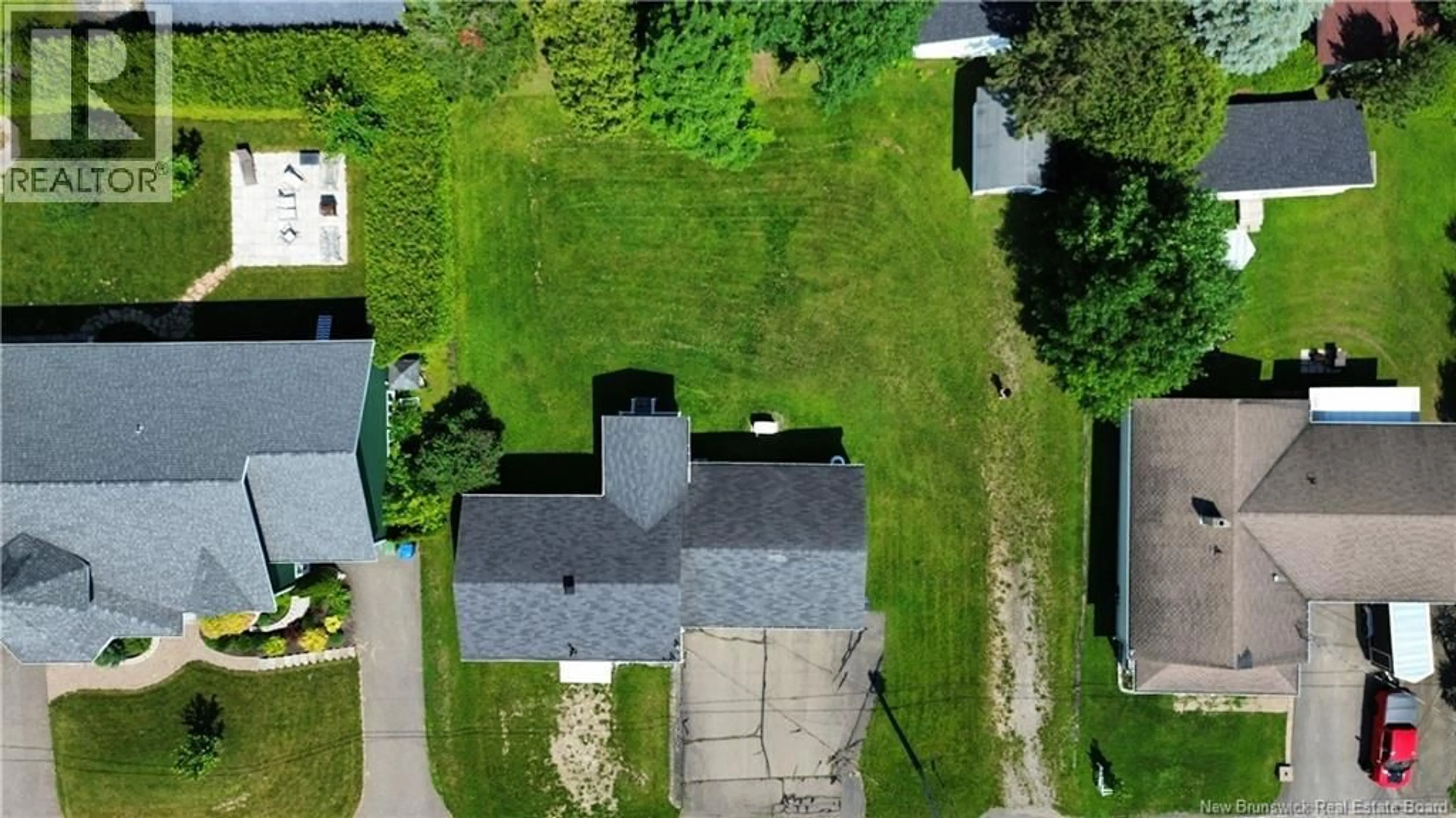 A pic from outside/outdoor area/front of a property/back of a property/a pic from drone, street for 630 BURPEE AVENUE, Grand Falls New Brunswick E3Z2L3