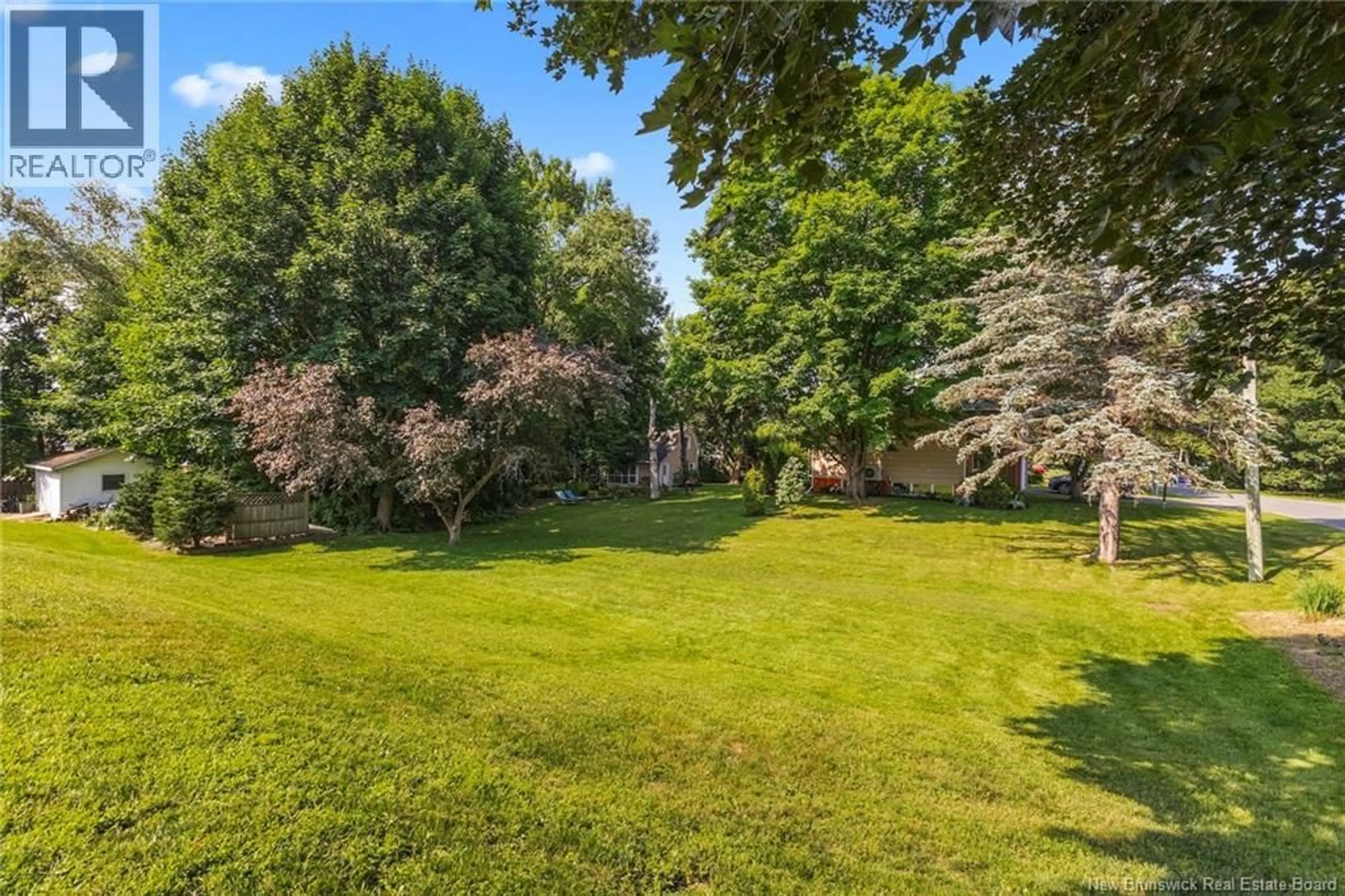 Patio, forest/trees view for 141 ST JOHN STREET, Woodstock New Brunswick E7M2T9