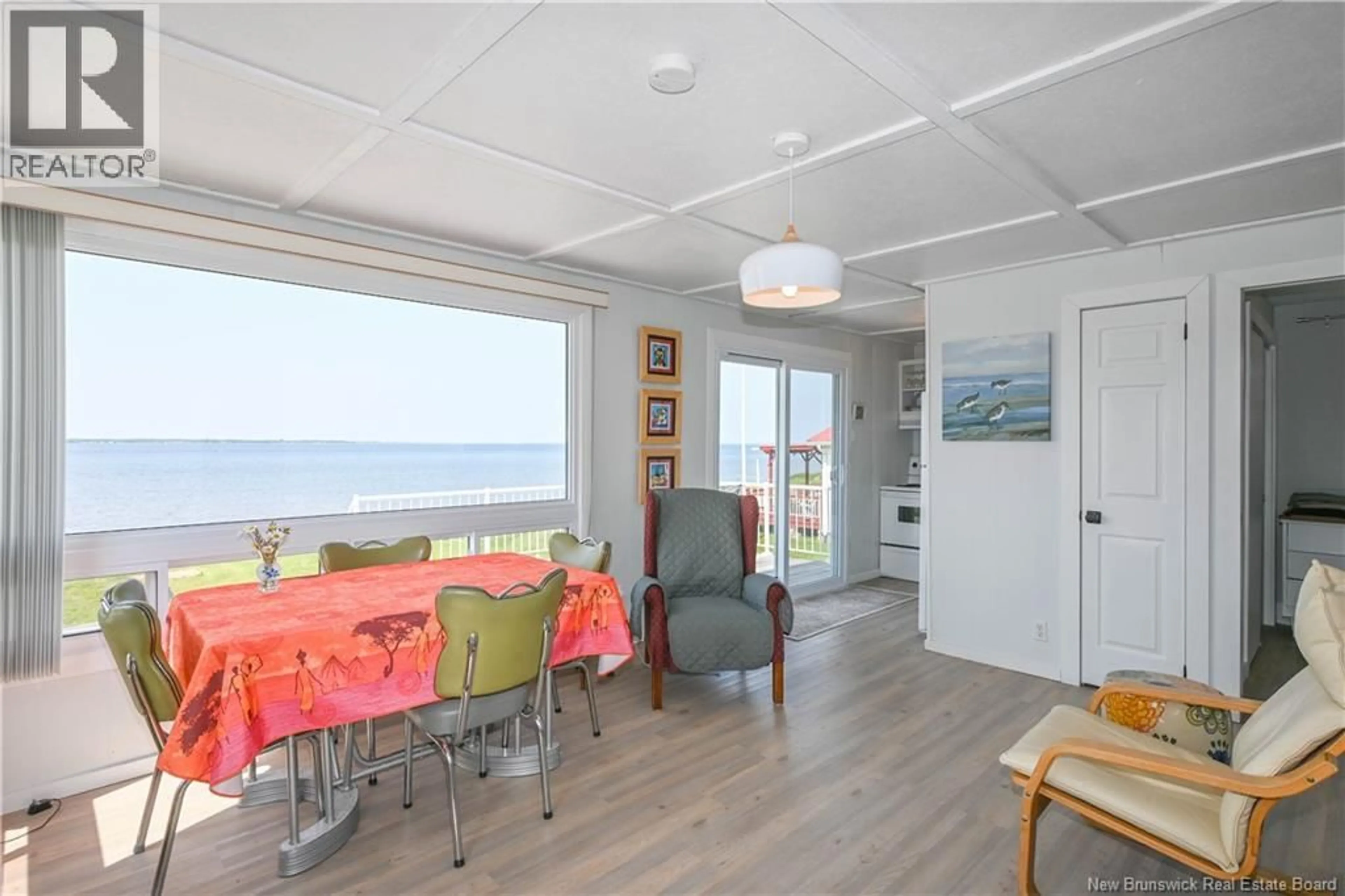 Dining room, unknown for 351A SAINT-PIERRE BOULEVARD, Caraquet New Brunswick E1W1A3