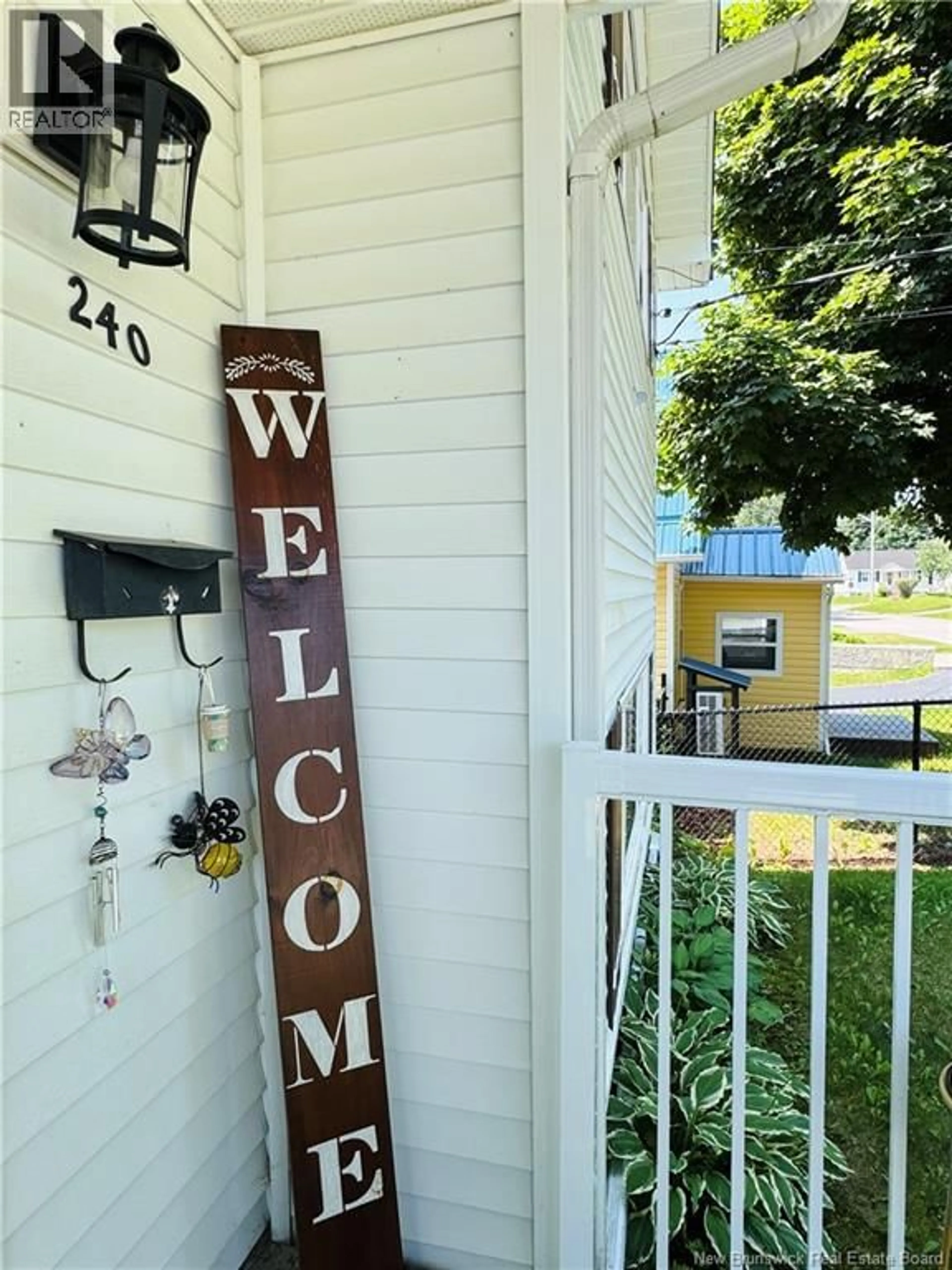 Indoor entryway for 240 ALEXANDER STREET, Miramichi New Brunswick E1V1H3