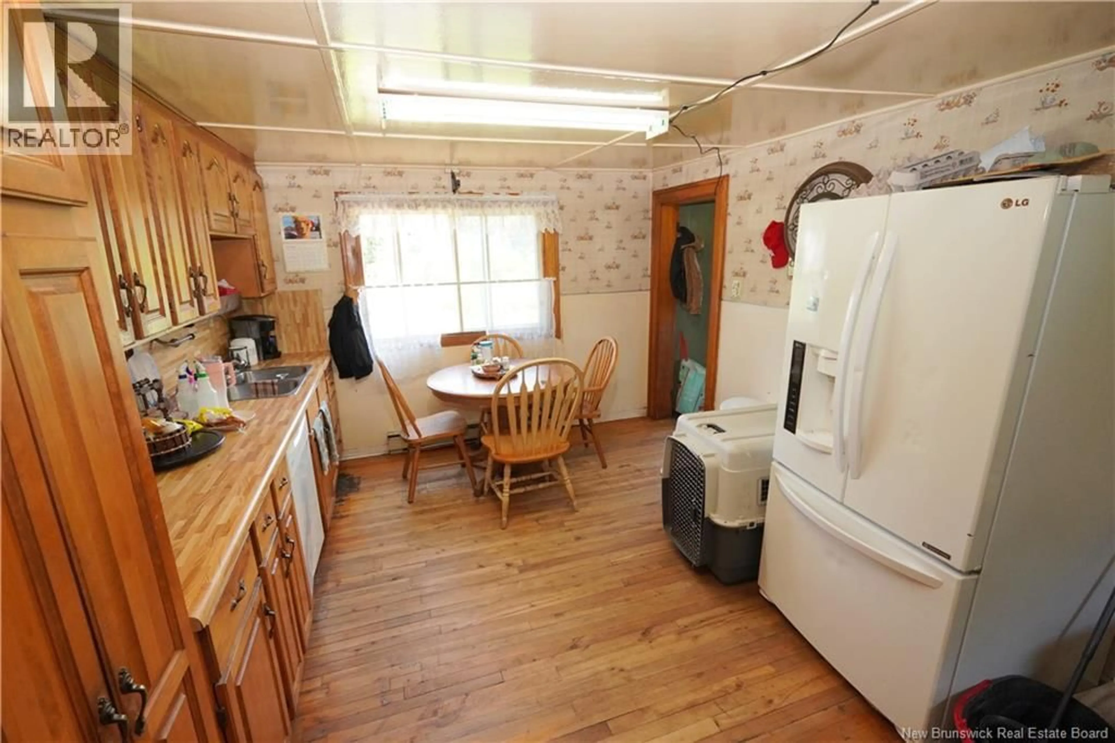 Standard kitchen, unknown for 27 KING STREET, Grand Manan New Brunswick E5G2J9