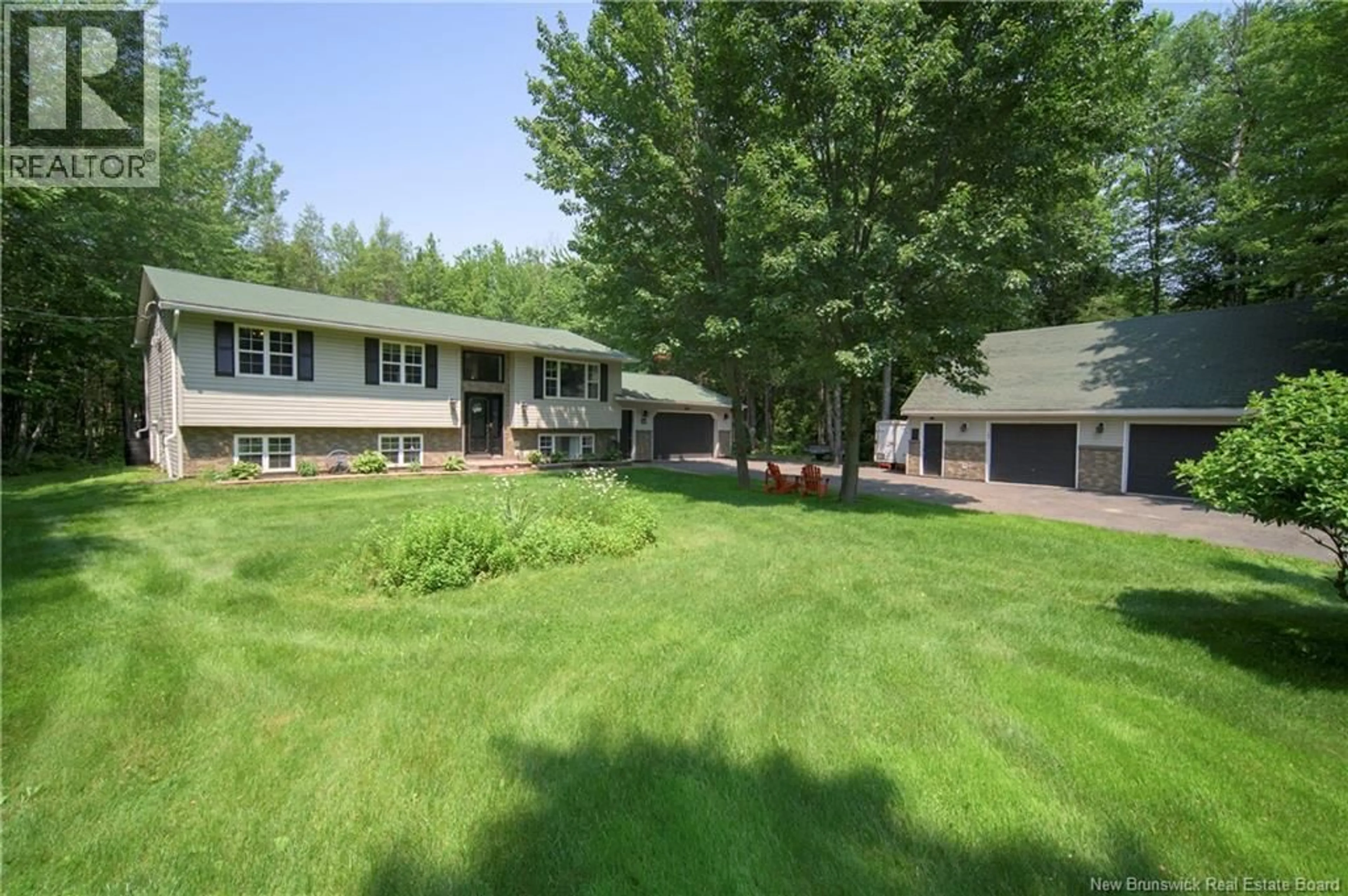 A pic from outside/outdoor area/front of a property/back of a property/a pic from drone, unknown for 514 ROUTE 655, Lincoln New Brunswick E3B8T6