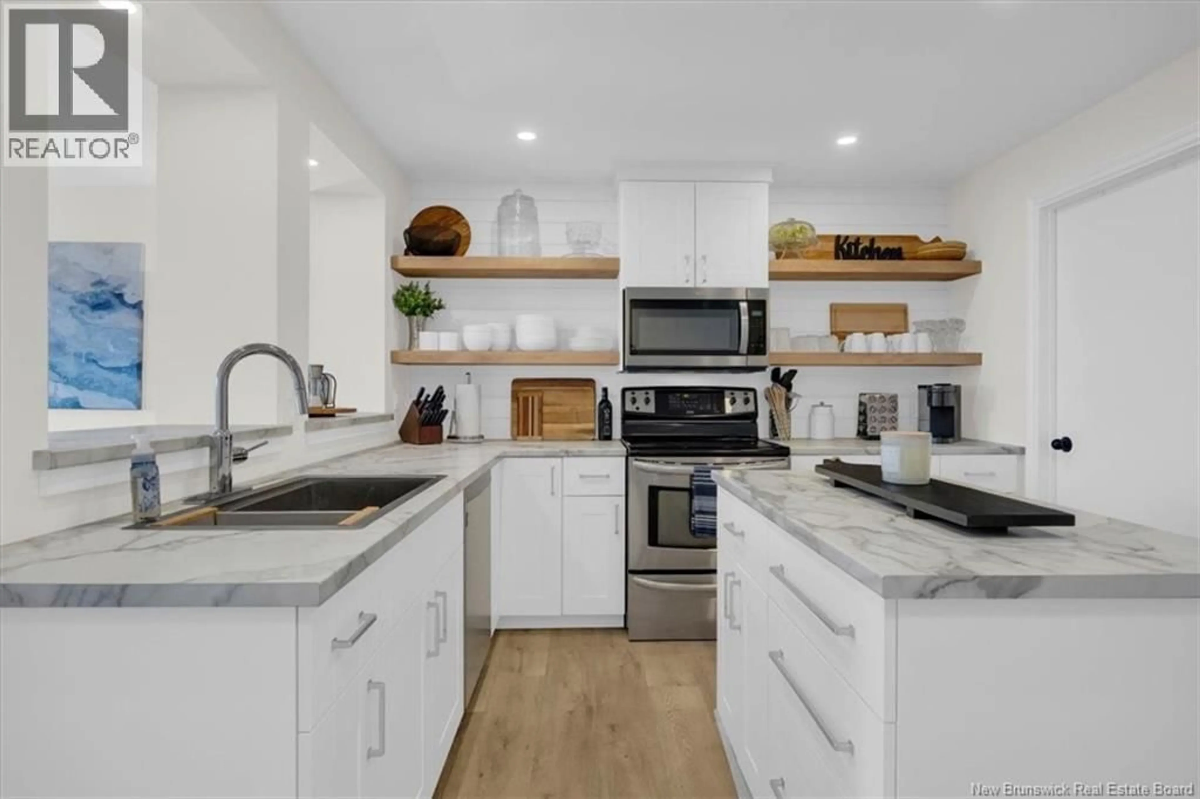 Open concept kitchen, ceramic/tile floor for 524 HIGHMEADOW DRIVE, Saint John New Brunswick E2J3V1