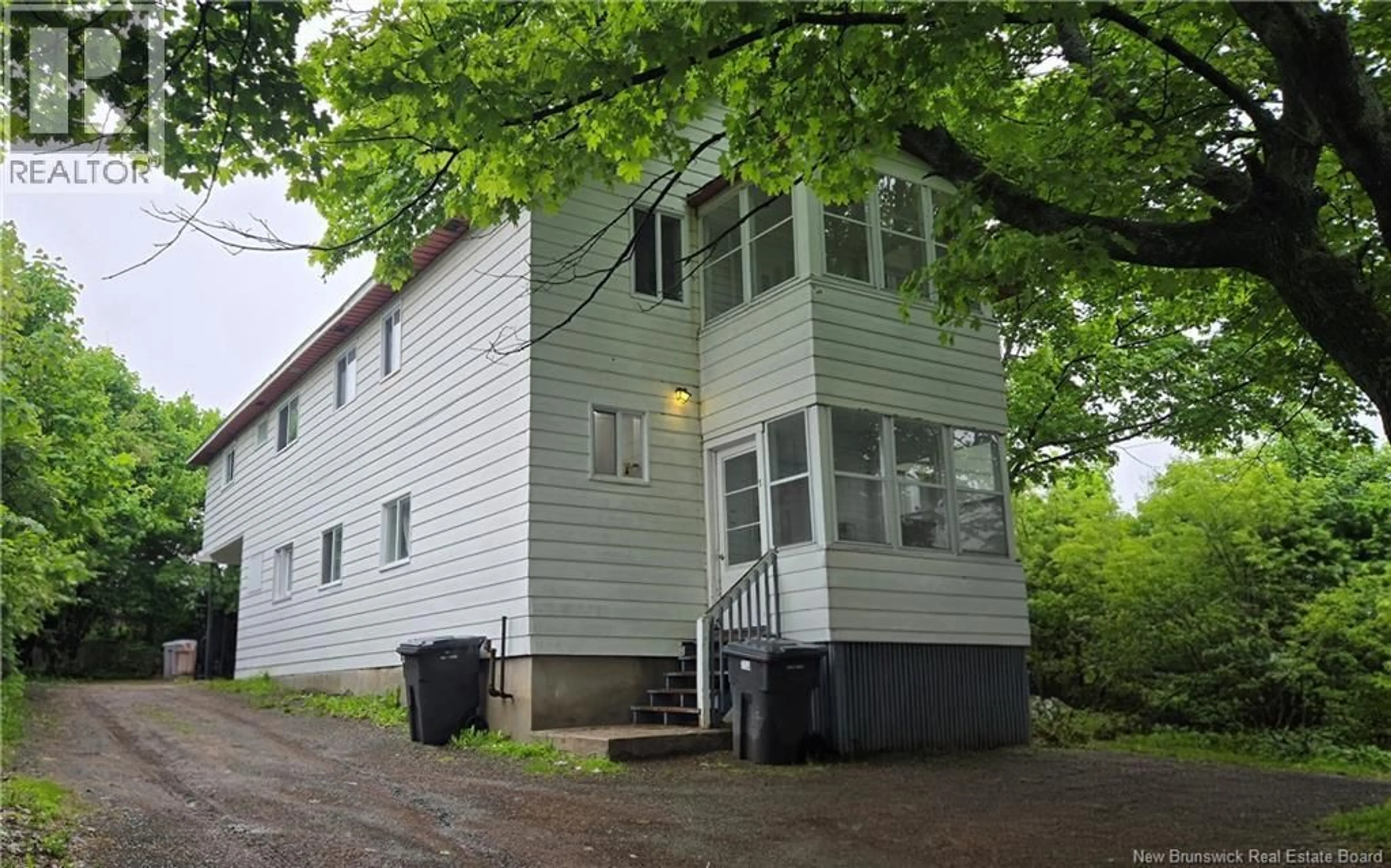 Home with vinyl exterior material, building for 11 SUGARLOAF STREET, Campbellton New Brunswick E3N3A8