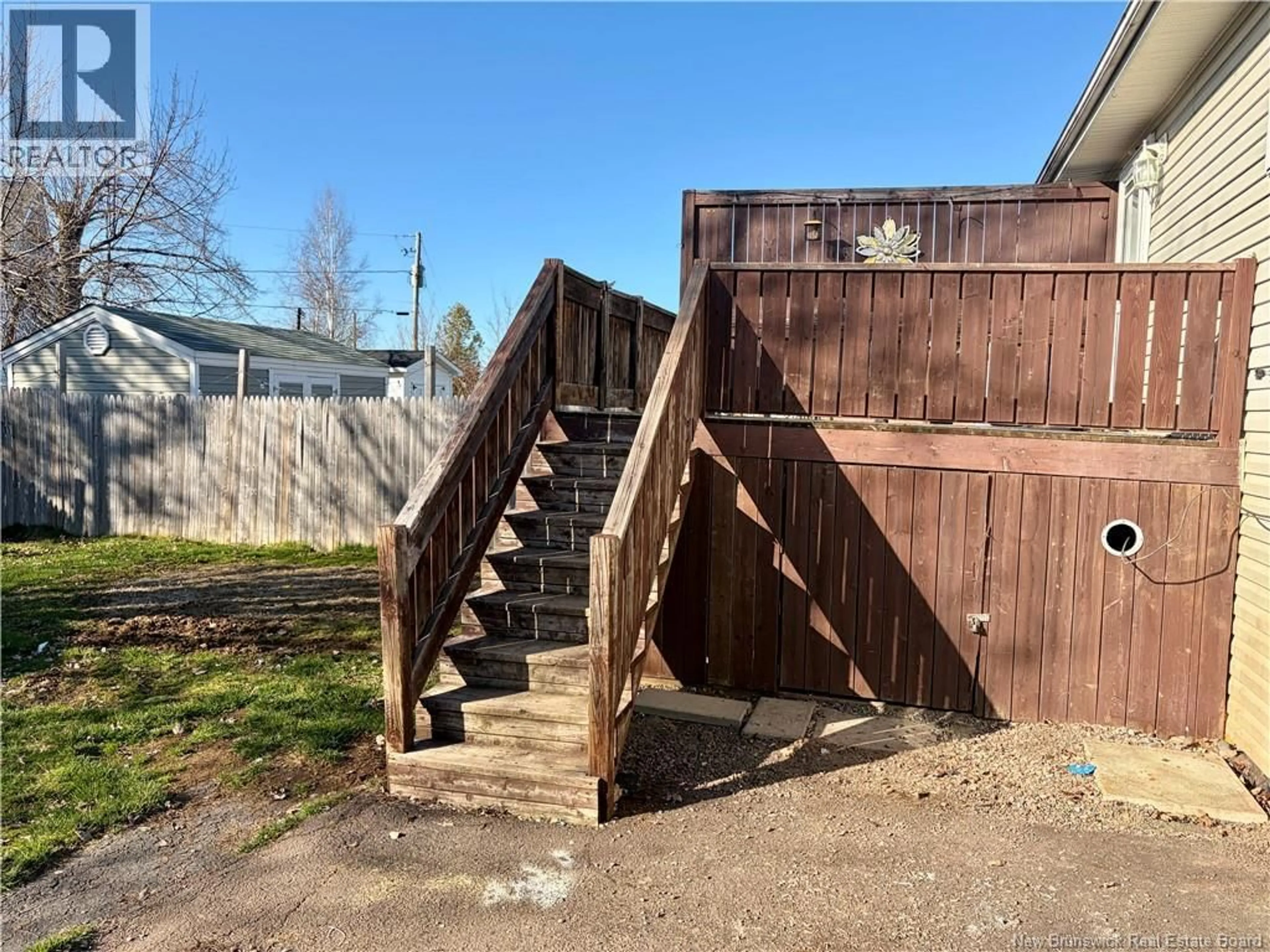 Stairs for 117 LONSDALE DRIVE, Moncton New Brunswick E1G3H9