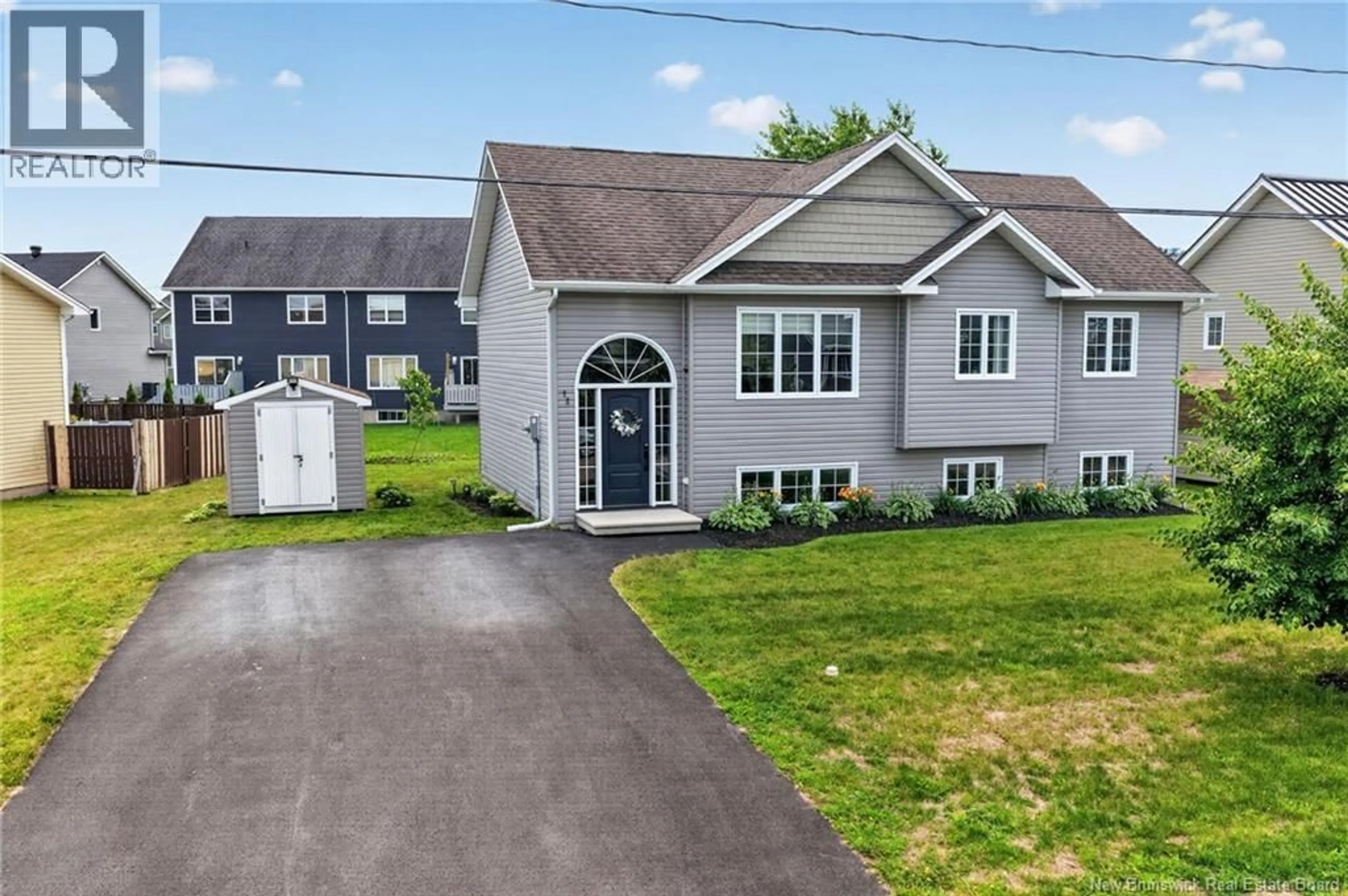 A pic from outside/outdoor area/front of a property/back of a property/a pic from drone, street for 72 CRAWFORD STREET, Moncton New Brunswick E1G5N2