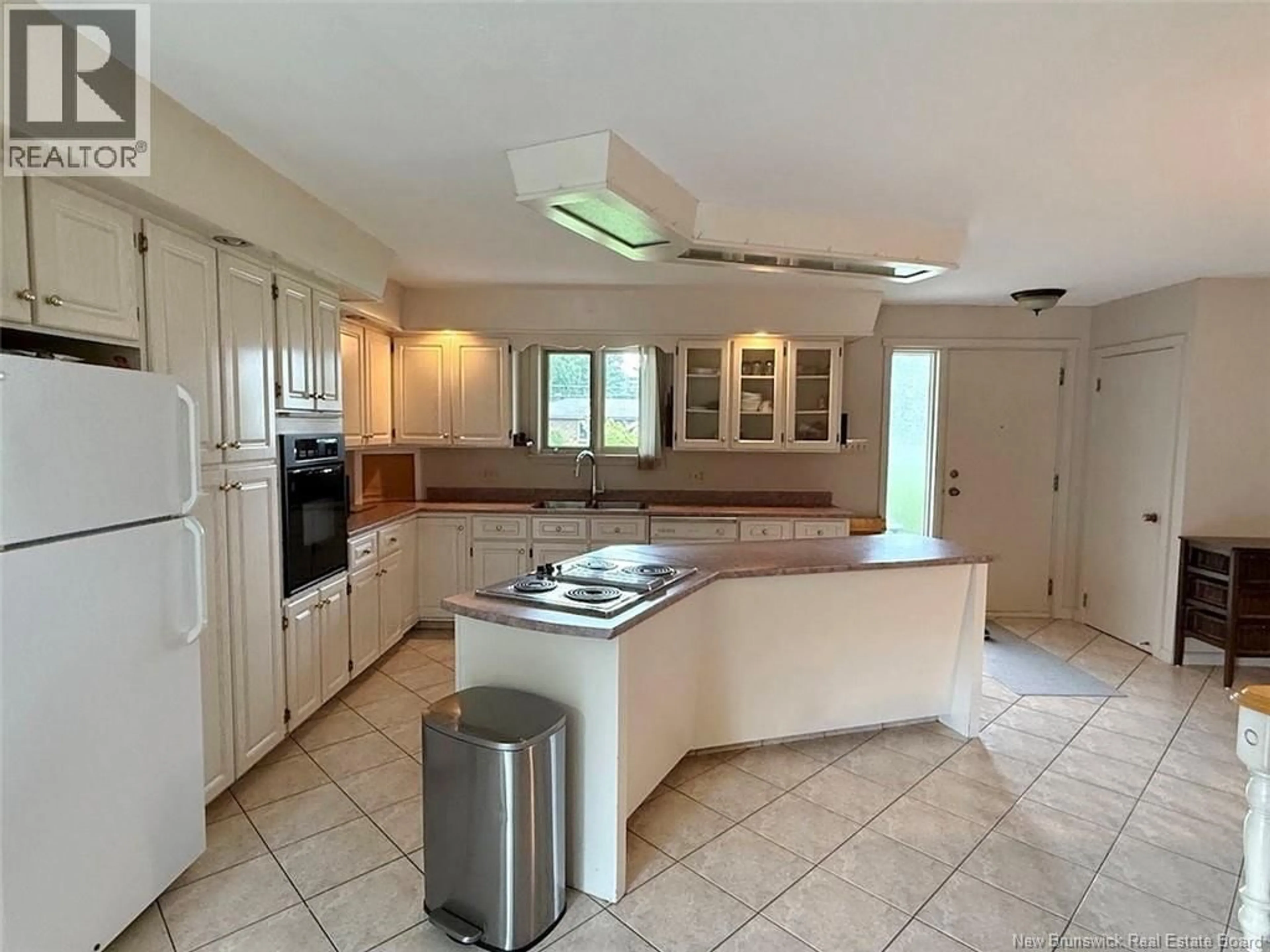 Open concept kitchen, ceramic/tile floor for 37 THOMAS STREET, Saint-Jacques New Brunswick E7B1P8