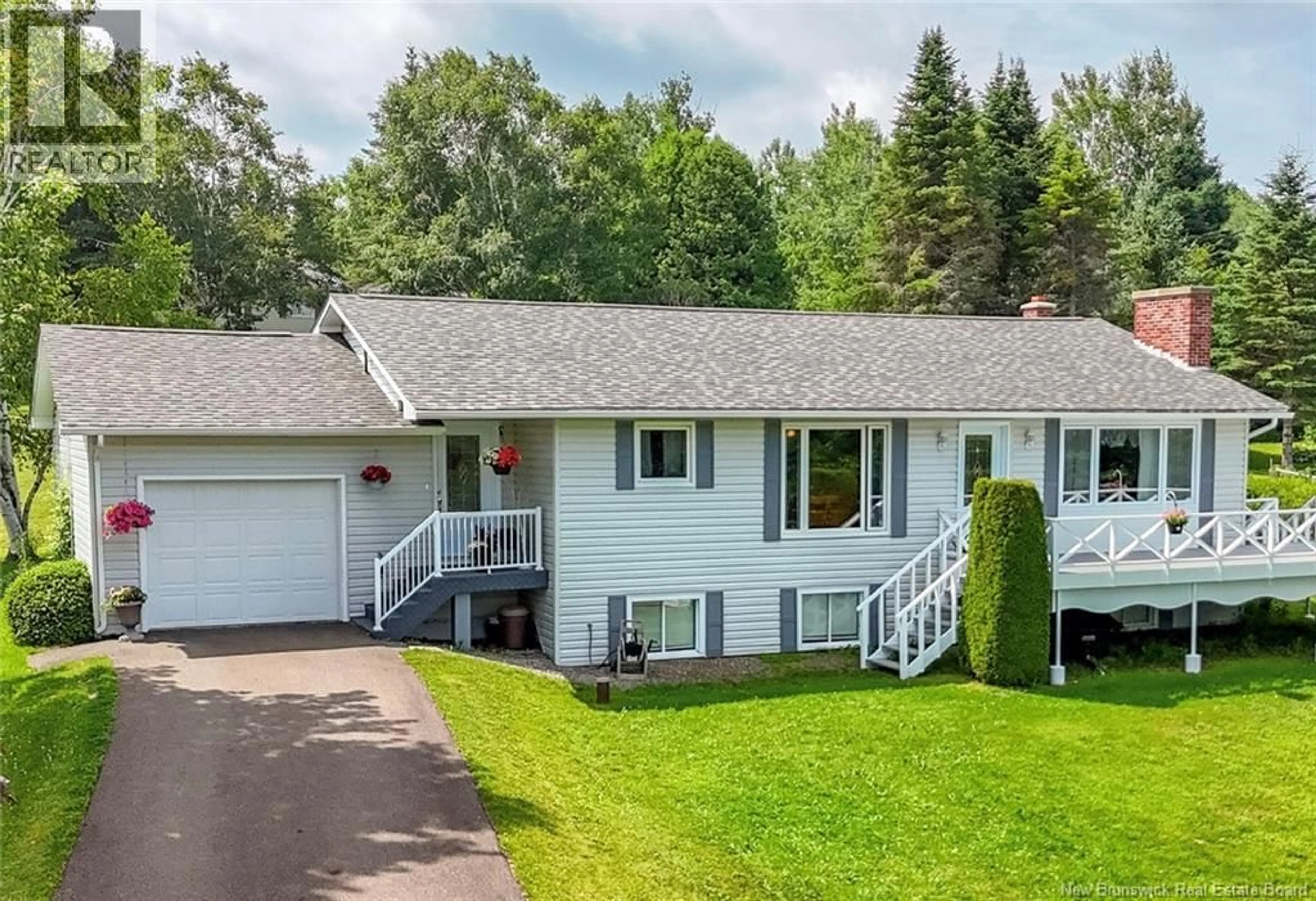 A pic from outside/outdoor area/front of a property/back of a property/a pic from drone, unknown for 150 CURTIS ROAD, Florenceville-Bristol New Brunswick E7L2H6