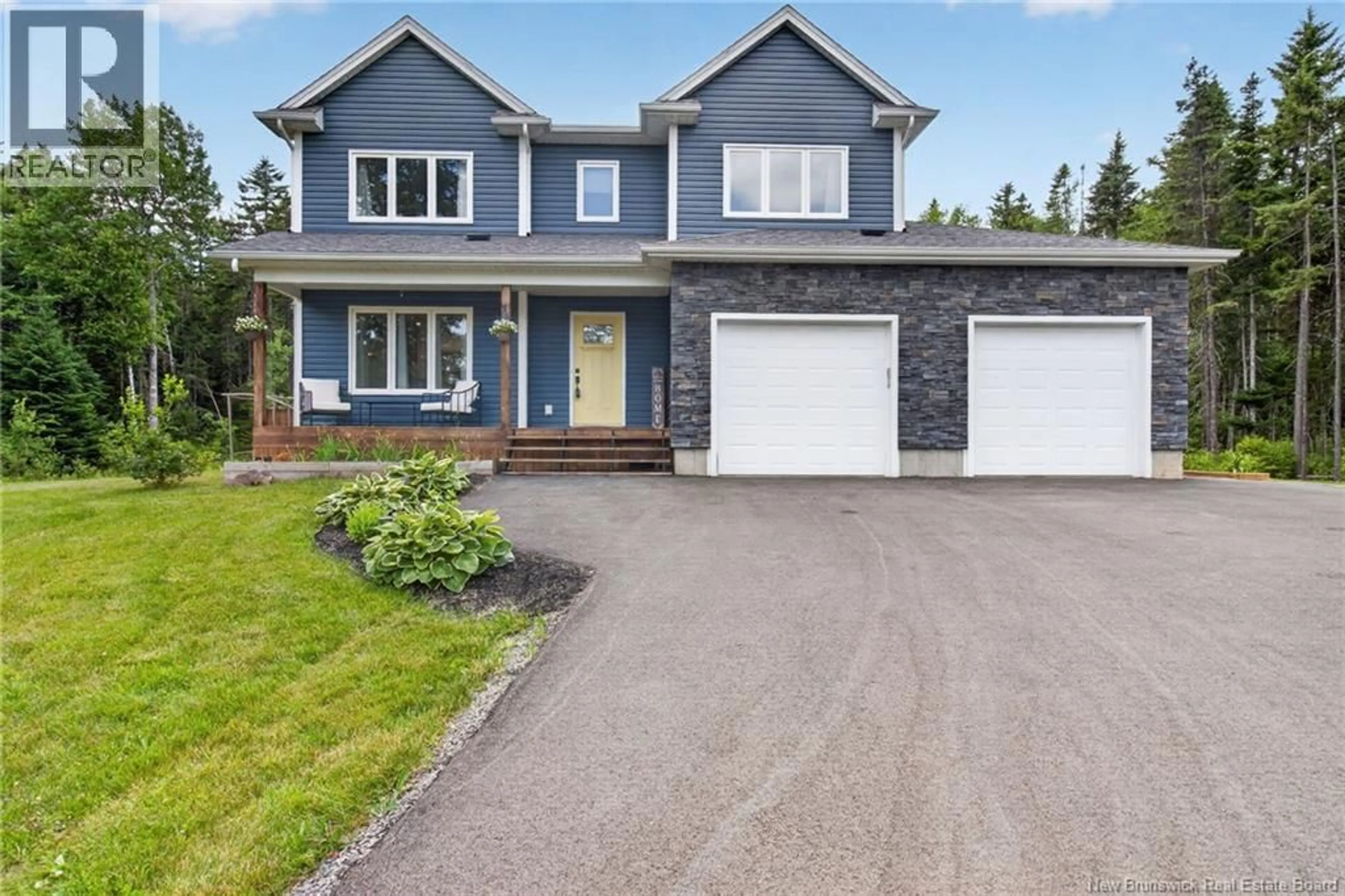 Home with vinyl exterior material, street for 11 AMBER RIDGE, Berry Mills New Brunswick E1G5R3
