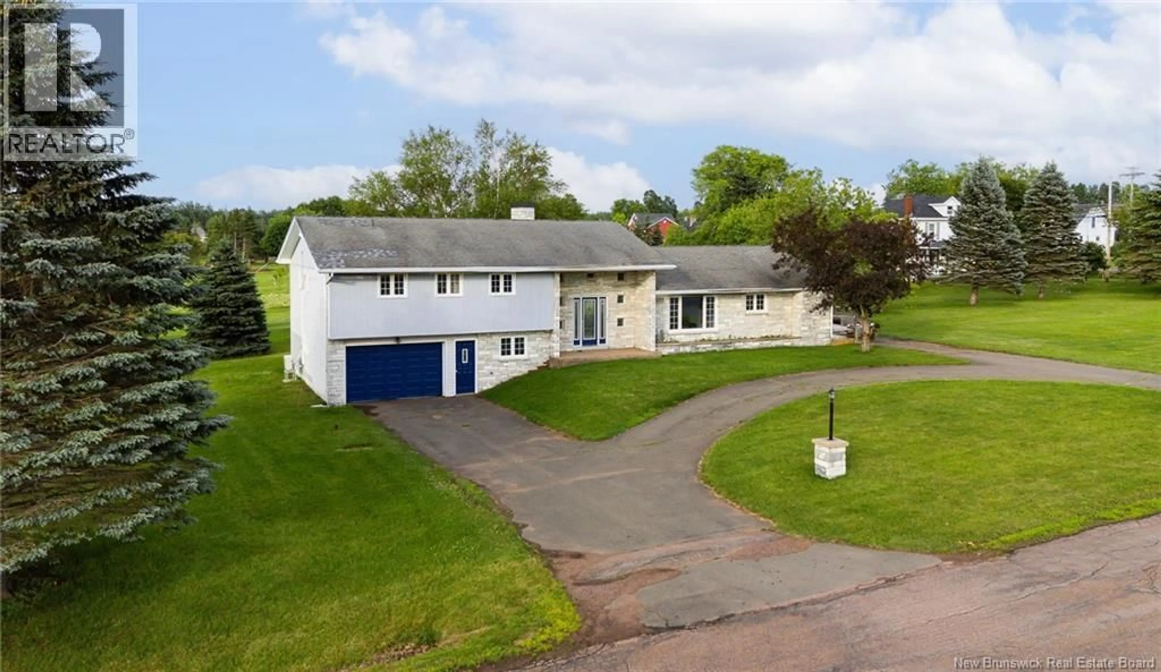 A pic from outside/outdoor area/front of a property/back of a property/a pic from drone, street for 15 RUE GERTRUDE, Cap-Pelé New Brunswick E4N1V4