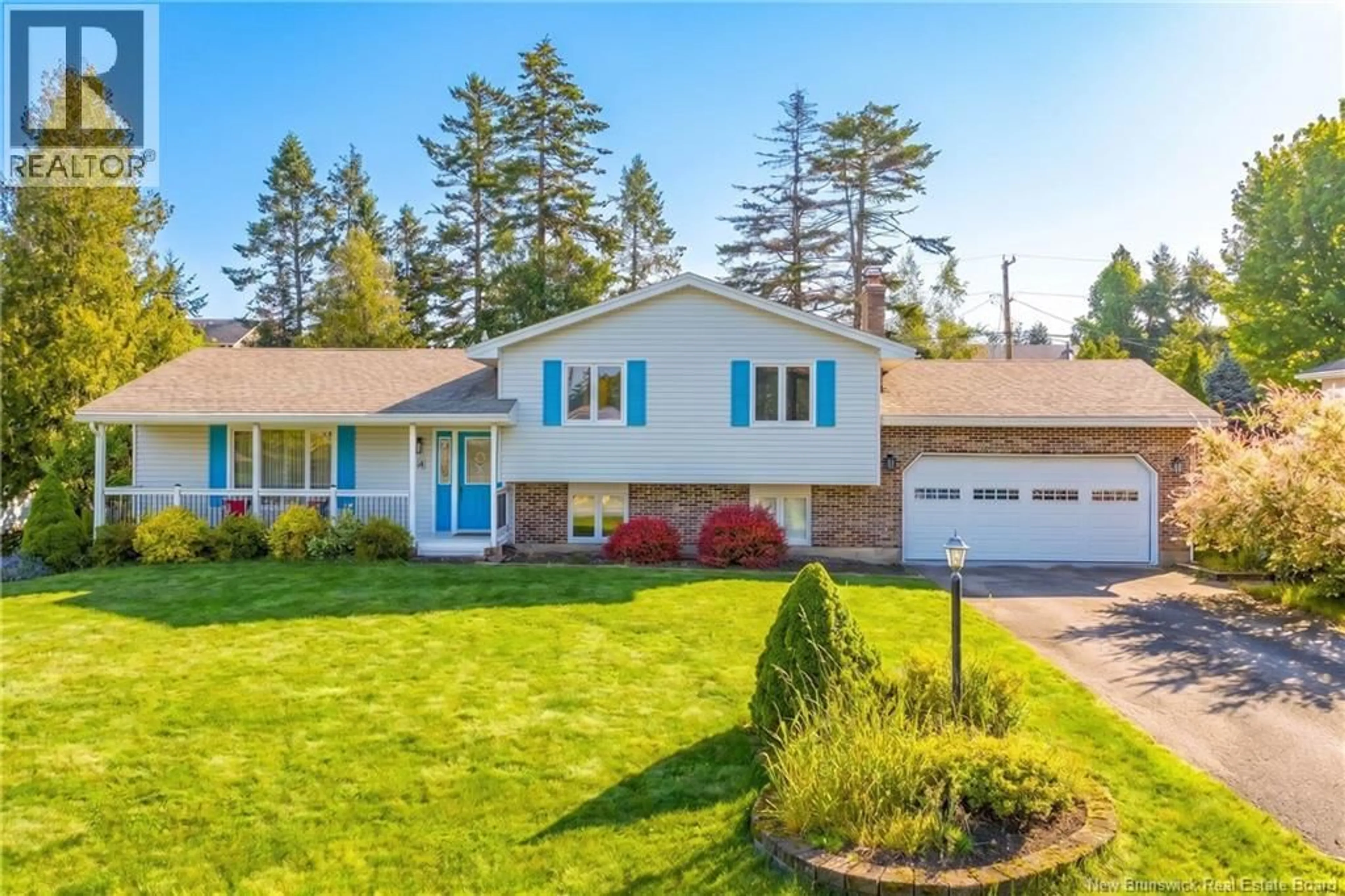 Home with vinyl exterior material, street for 14 MELANIE DRIVE, Quispamsis New Brunswick E2E1V9