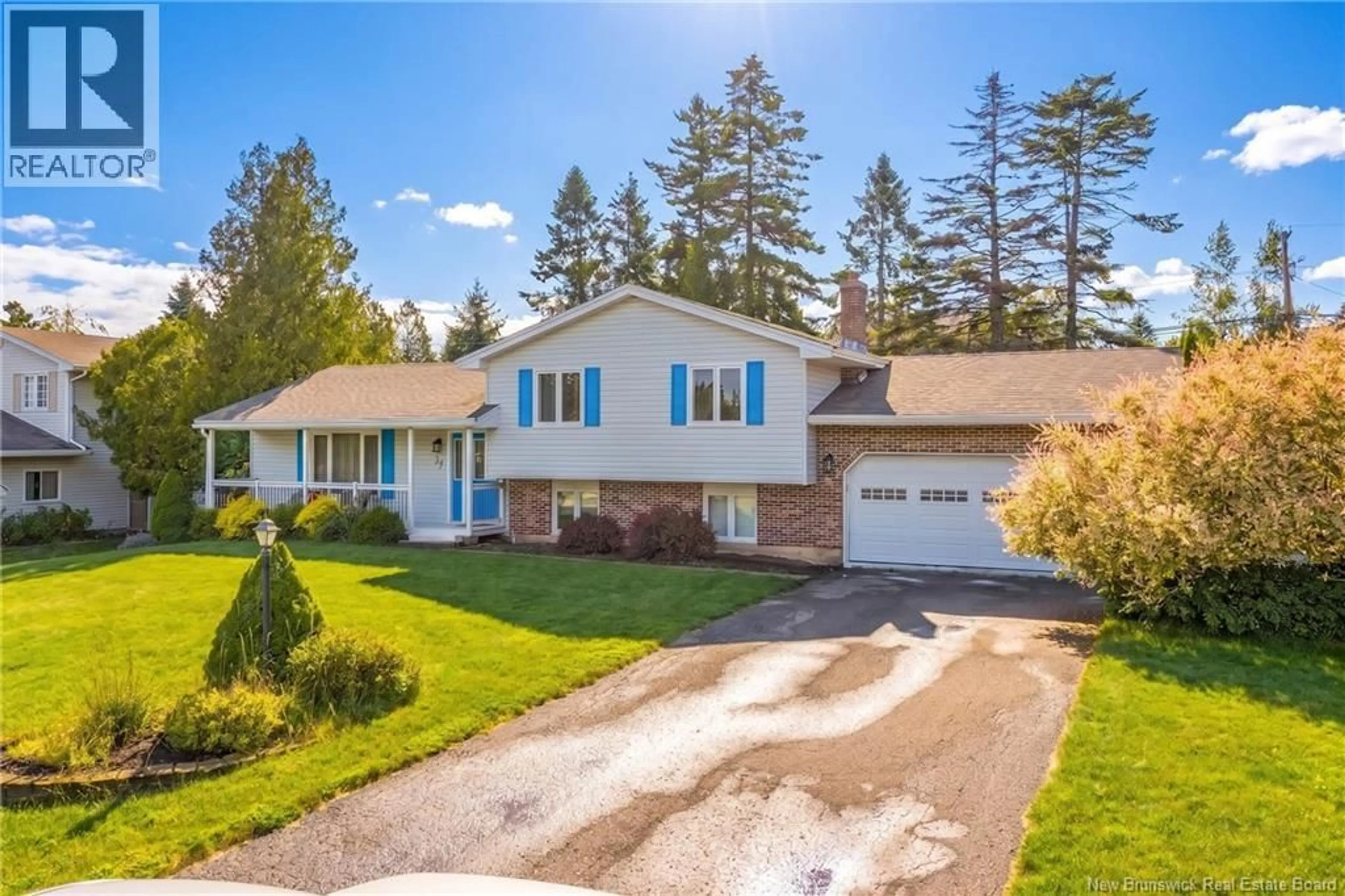 Home with vinyl exterior material, street for 14 MELANIE DRIVE, Quispamsis New Brunswick E2E1V9
