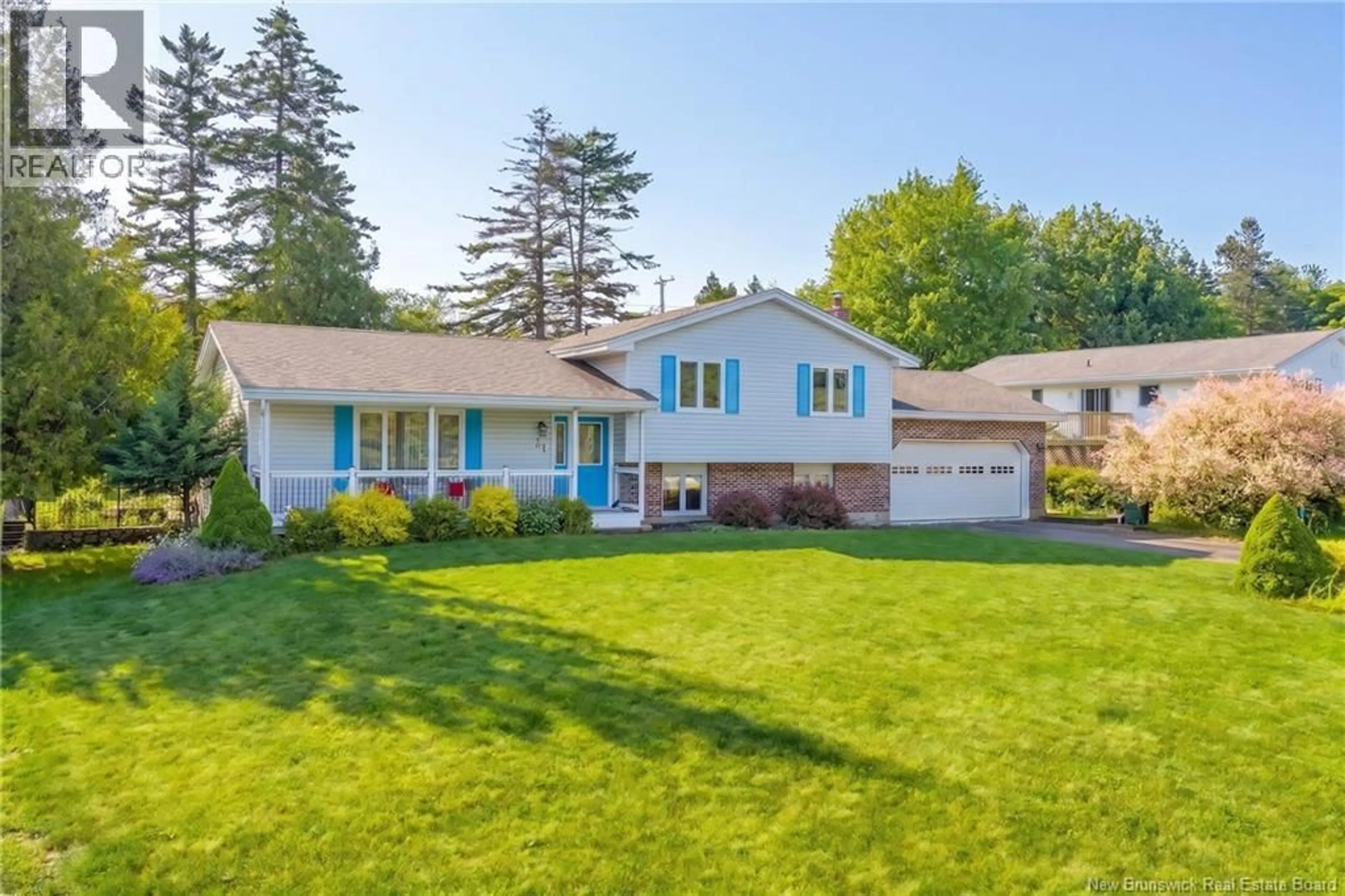 Home with vinyl exterior material, street for 14 MELANIE DRIVE, Quispamsis New Brunswick E2E1V9