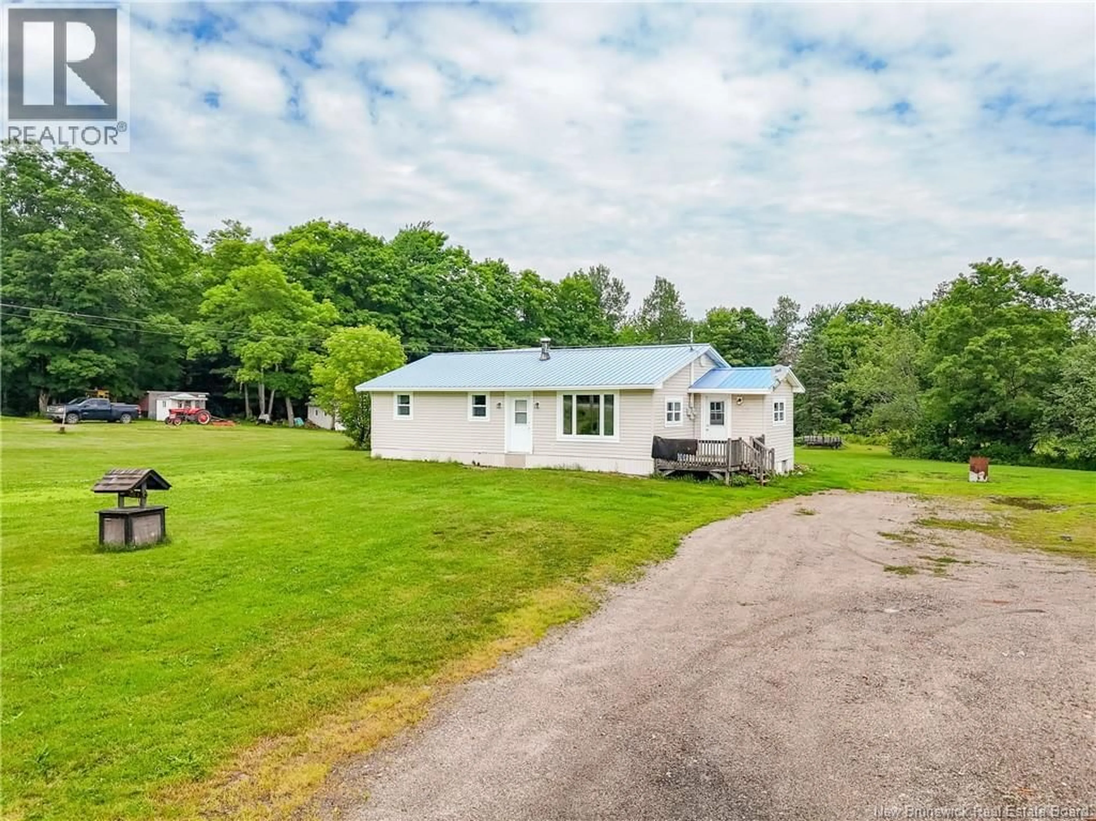 A pic from outside/outdoor area/front of a property/back of a property/a pic from drone, unknown for 1954 ROUTE 104, Zealand New Brunswick E6L2J2