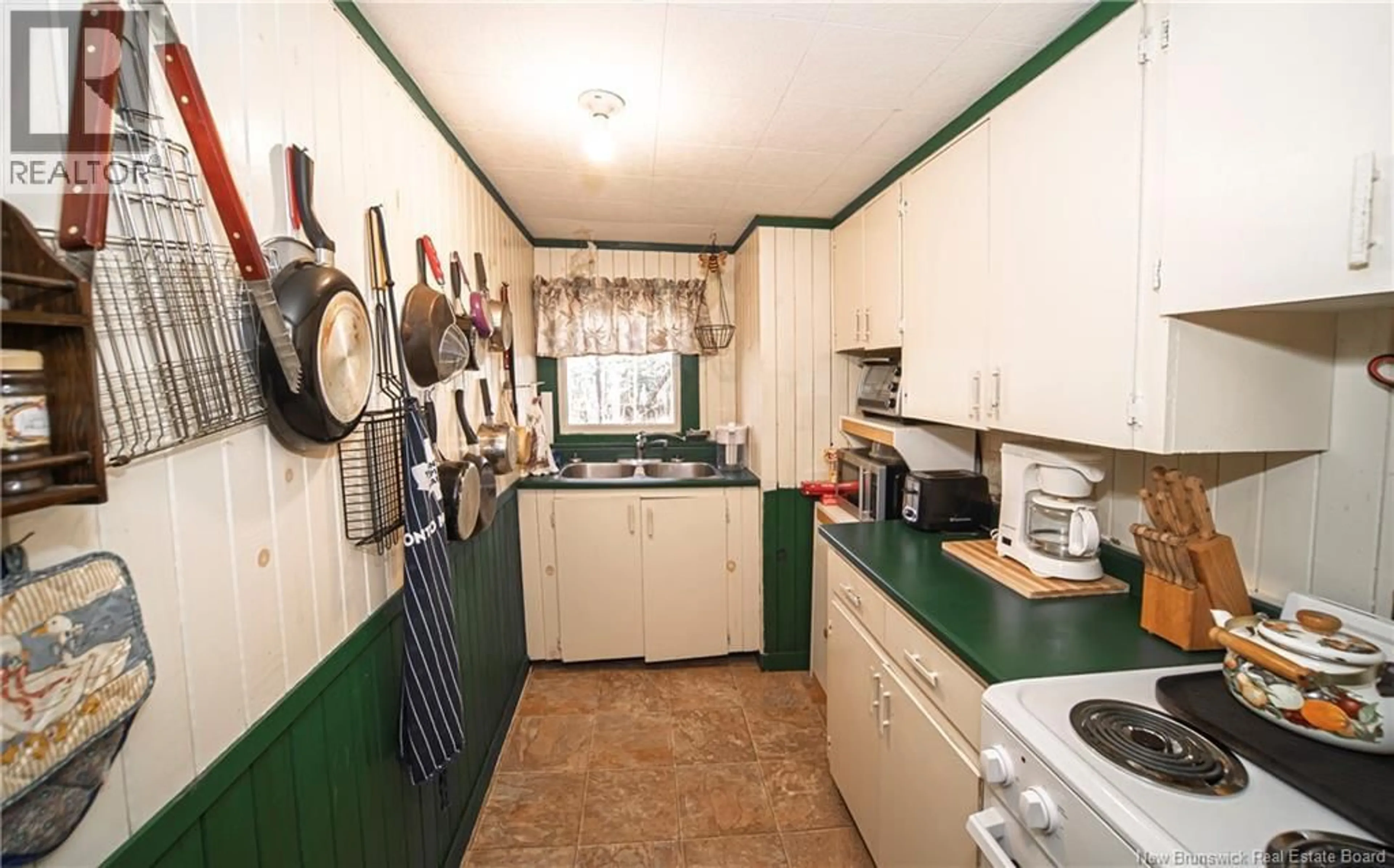 Standard kitchen, unknown for 9 CURTIS LANE, Davidson Lake New Brunswick E6H2R9