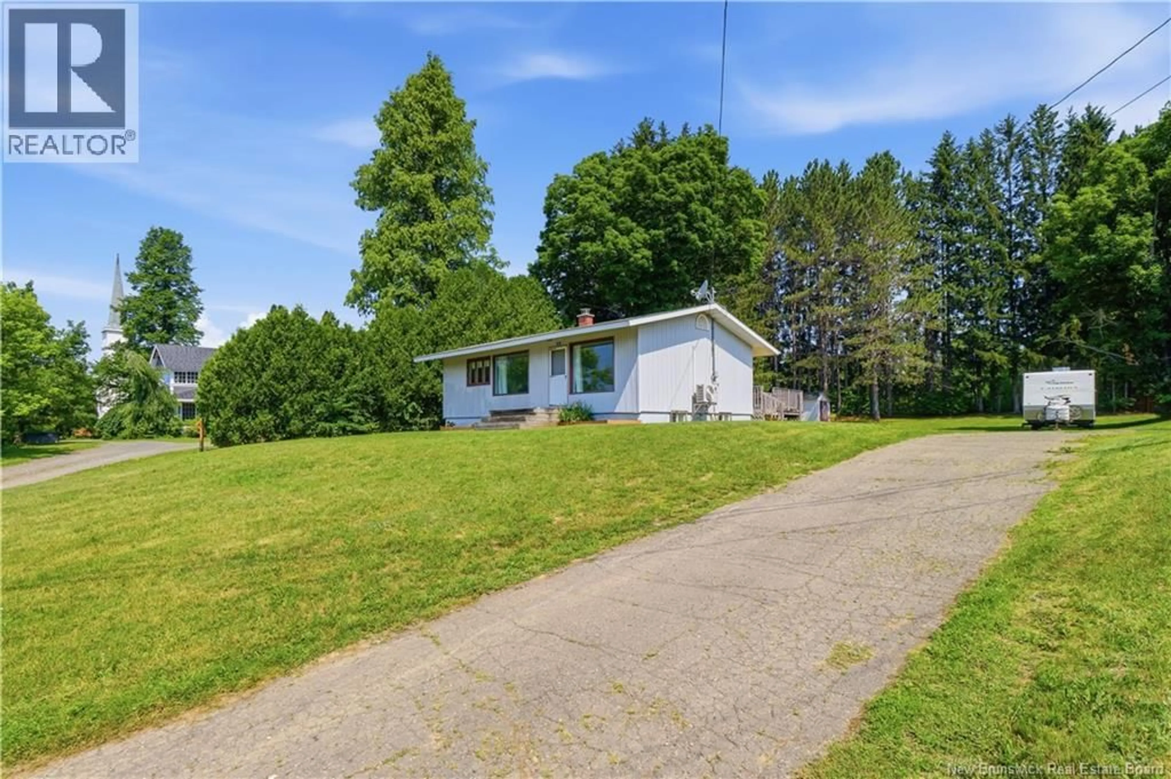 A pic from outside/outdoor area/front of a property/back of a property/a pic from drone, unknown for 2 WELCH STREET, Florenceville-Bristol New Brunswick E7L2E4