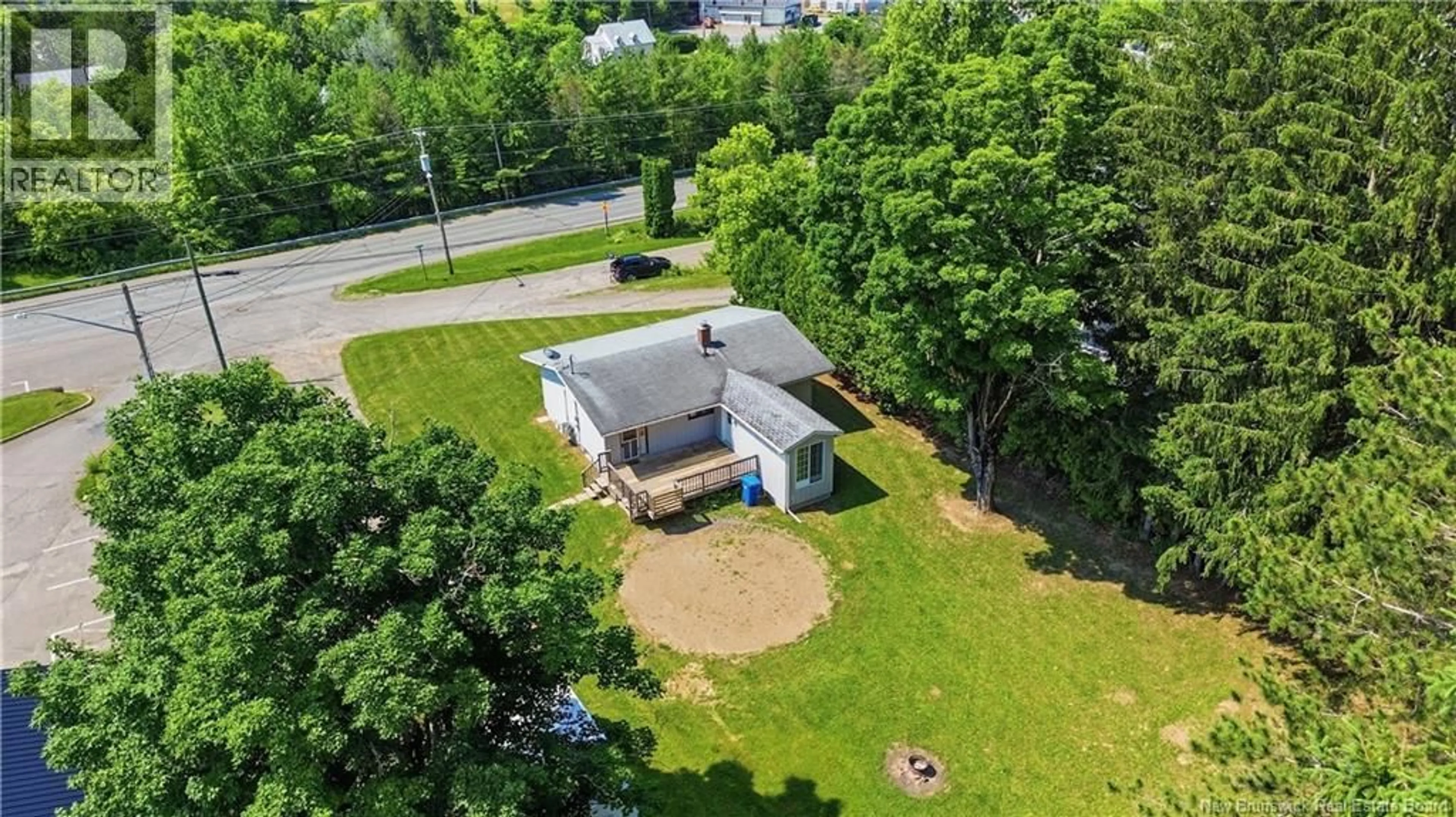 A pic from outside/outdoor area/front of a property/back of a property/a pic from drone, unknown for 2 WELCH STREET, Florenceville-Bristol New Brunswick E7L2E4