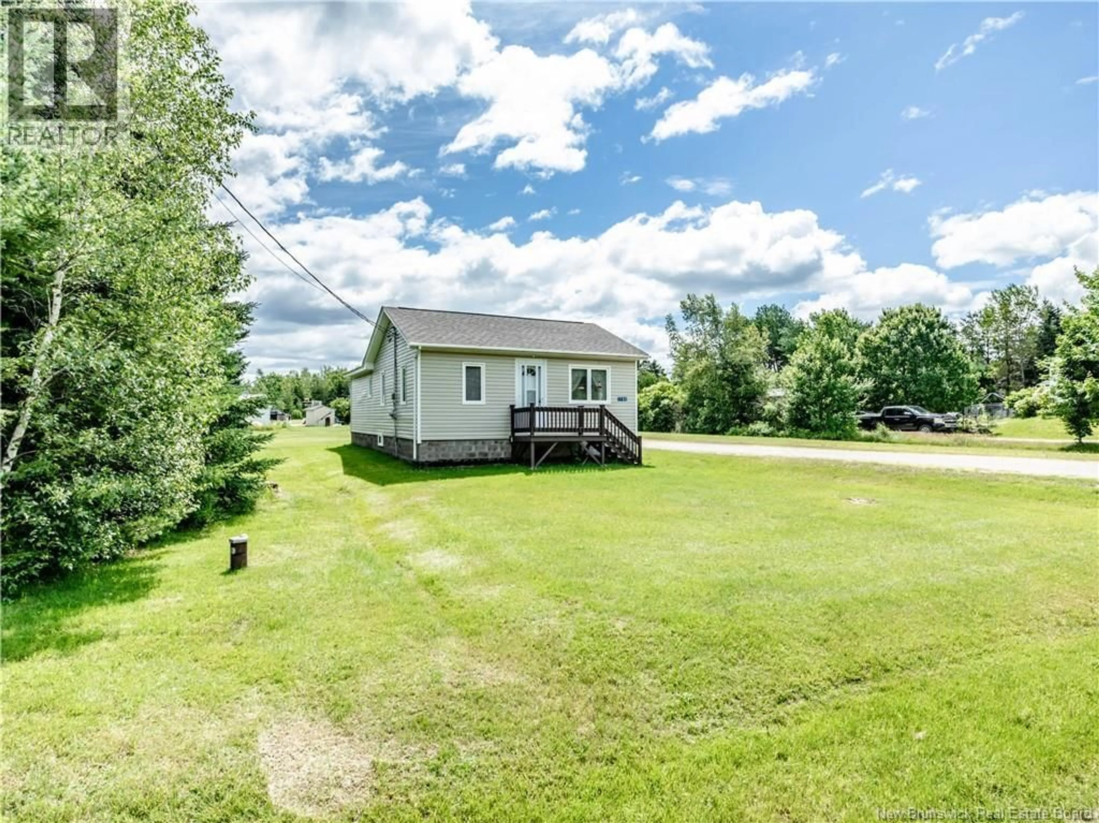 A pic from outside/outdoor area/front of a property/back of a property/a pic from drone, water/lake/river/ocean view for 1780 DE LA PRAIRIE, Richibucto-Village New Brunswick E4W1H7
