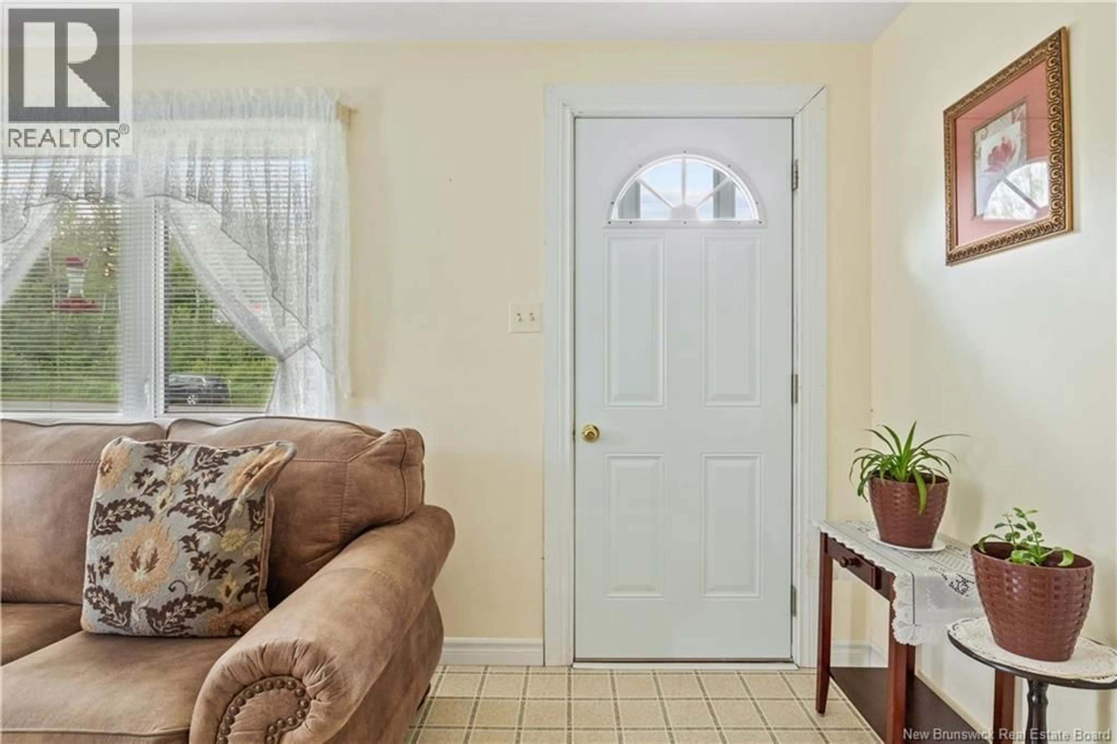 Indoor entryway for 1780 DE LA PRAIRIE, Richibucto-Village New Brunswick E4W1H7