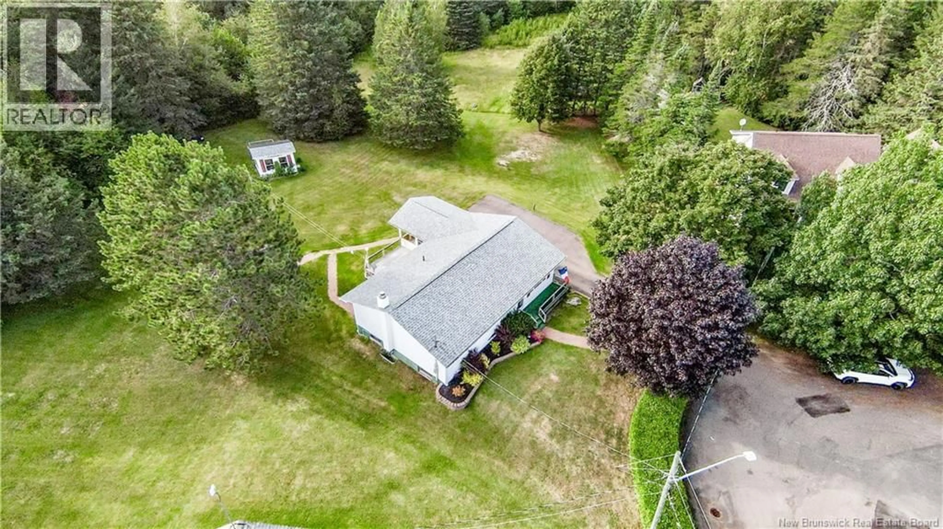 A pic from outside/outdoor area/front of a property/back of a property/a pic from drone, unknown for 29 DUBOIS STREET, Saint-Louis-De-Kent New Brunswick E4X1C8