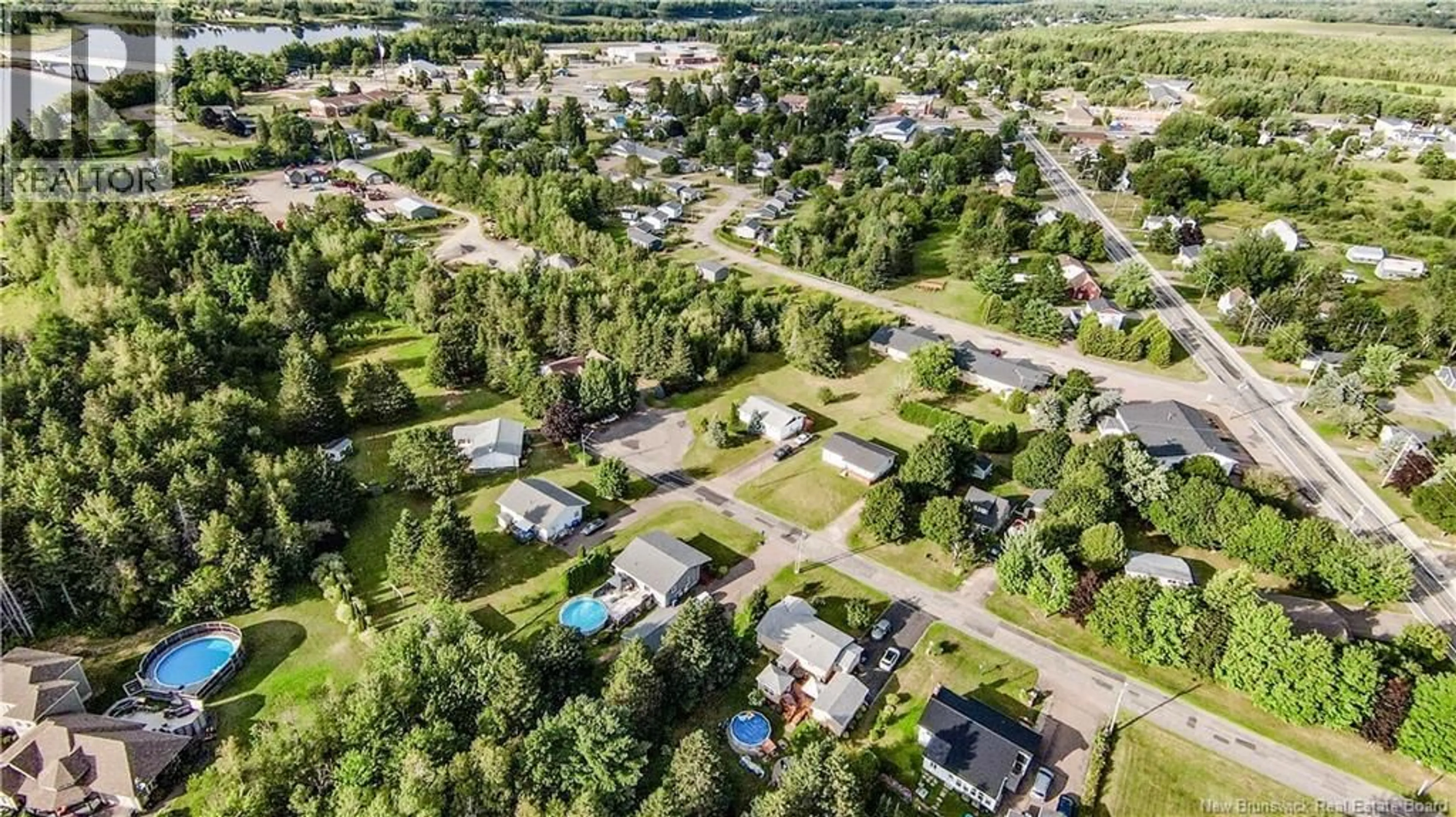 A pic from outside/outdoor area/front of a property/back of a property/a pic from drone, street for 29 DUBOIS STREET, Saint-Louis-De-Kent New Brunswick E4X1C8