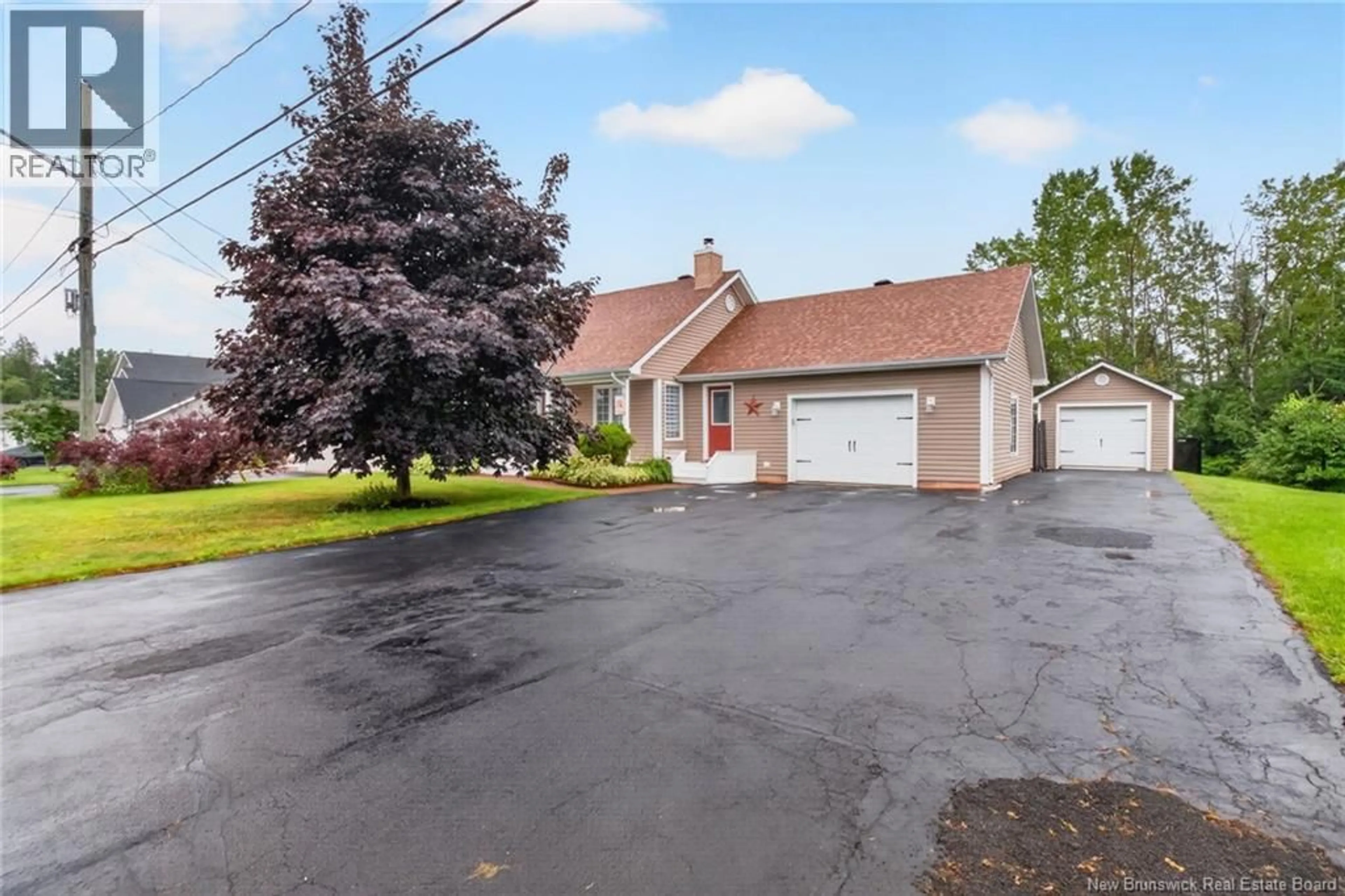 A pic from outside/outdoor area/front of a property/back of a property/a pic from drone, street for 60 ANIK CRESCENT, Dieppe New Brunswick E1A7T6