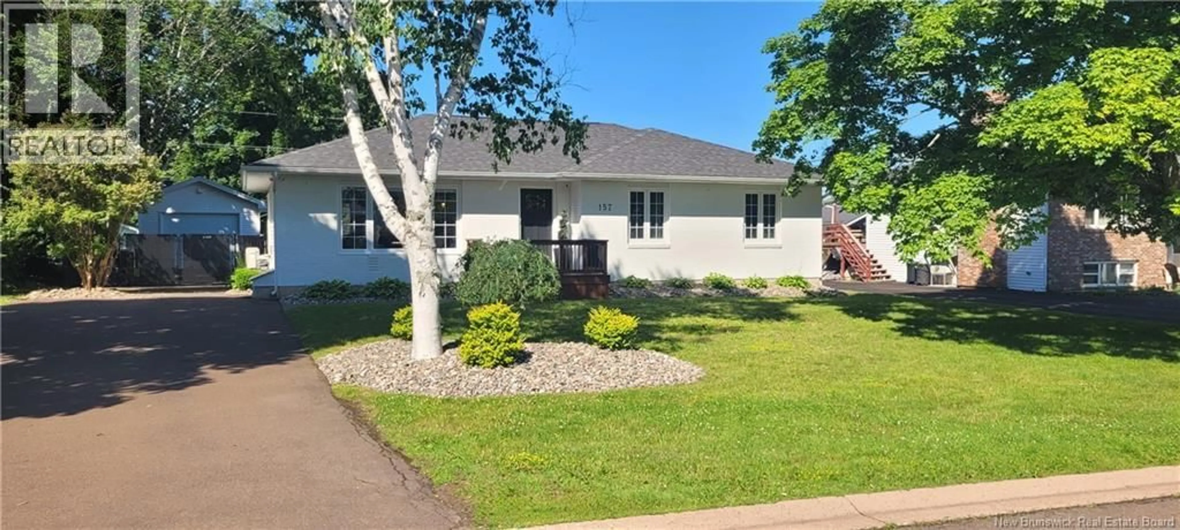 Home with vinyl exterior material, street for 157 SMITH AVENUE, Shediac New Brunswick E4P2S8