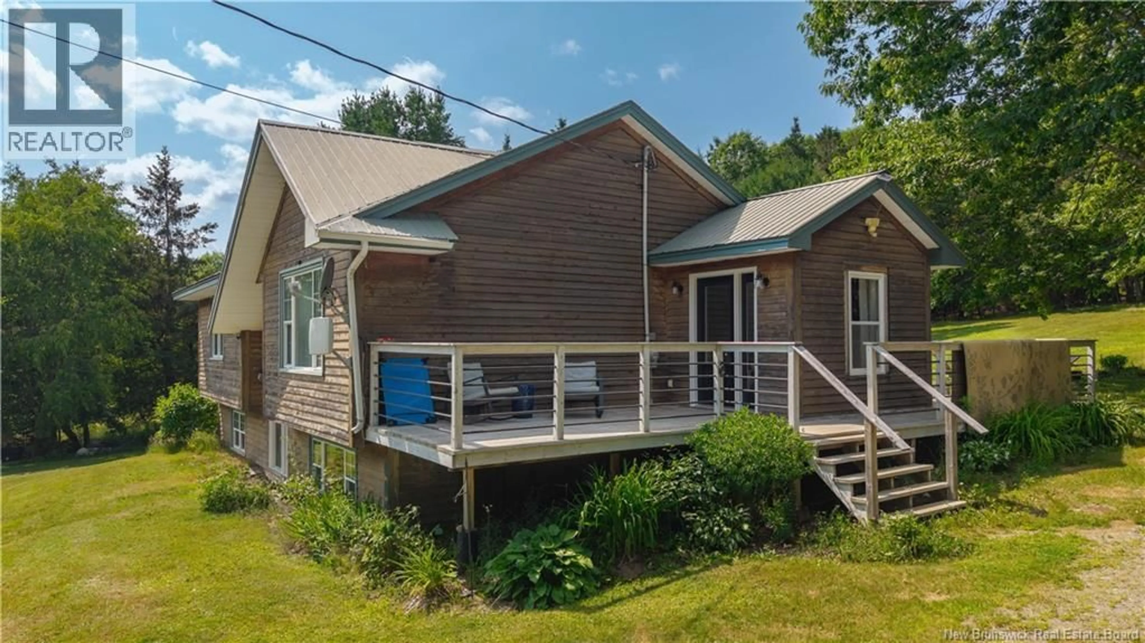 A pic from outside/outdoor area/front of a property/back of a property/a pic from drone, unknown for 31 HILLS ROAD, Oak Bay New Brunswick E3L4K6