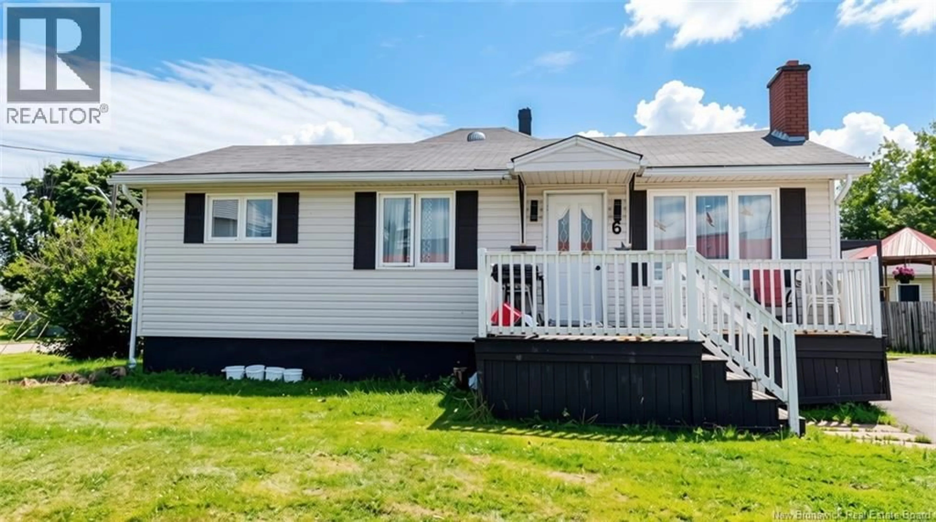 Home with vinyl exterior material, unknown for 6 MAGEE AVENUE, Moncton New Brunswick E1A3H4