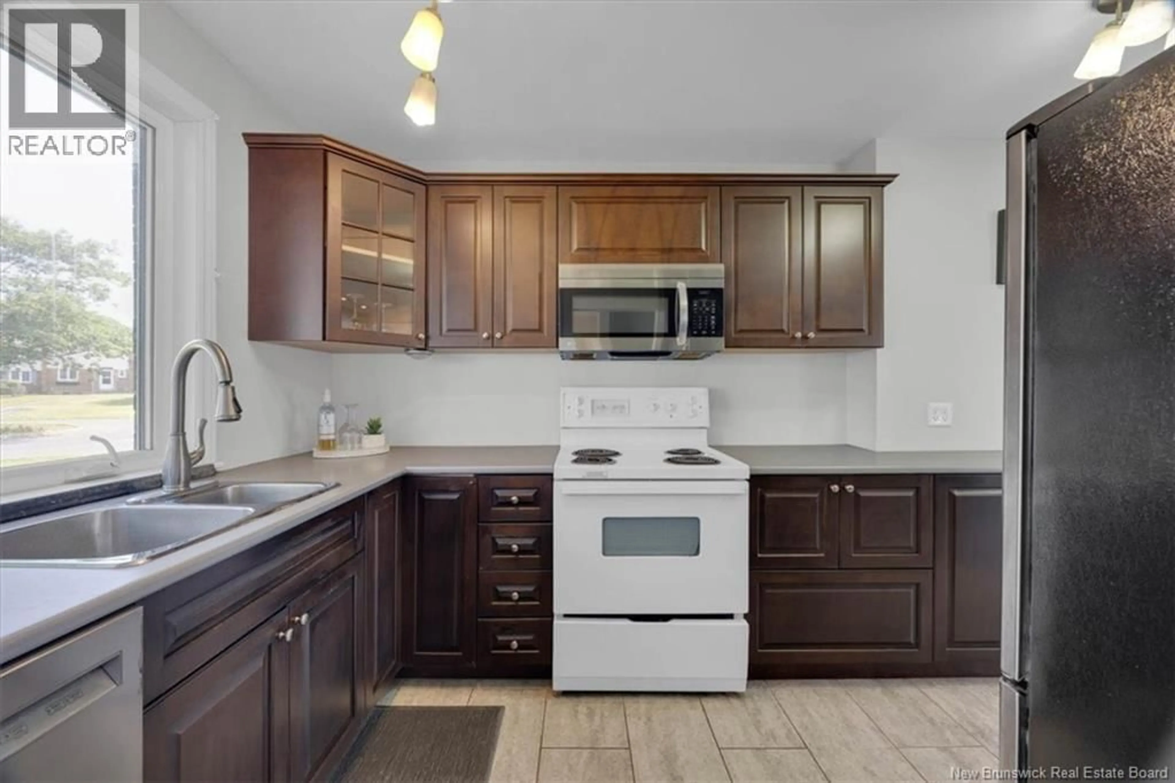 Standard kitchen, ceramic/tile floor for 31 WASSON COURT, Saint John New Brunswick E2K2K6
