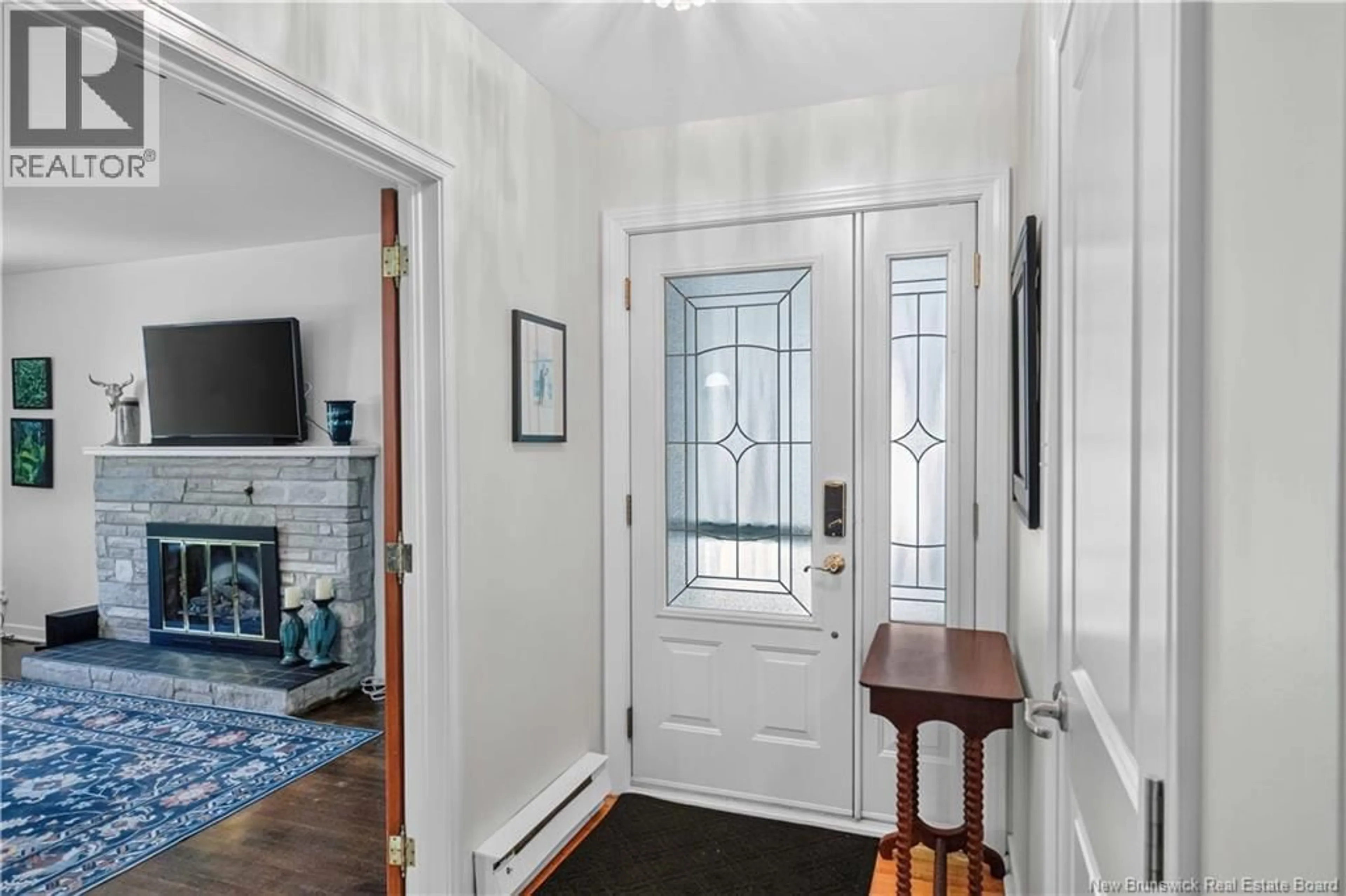 Indoor entryway for 428 PEDERSON CRESCENT, Fredericton New Brunswick E3B2Z2