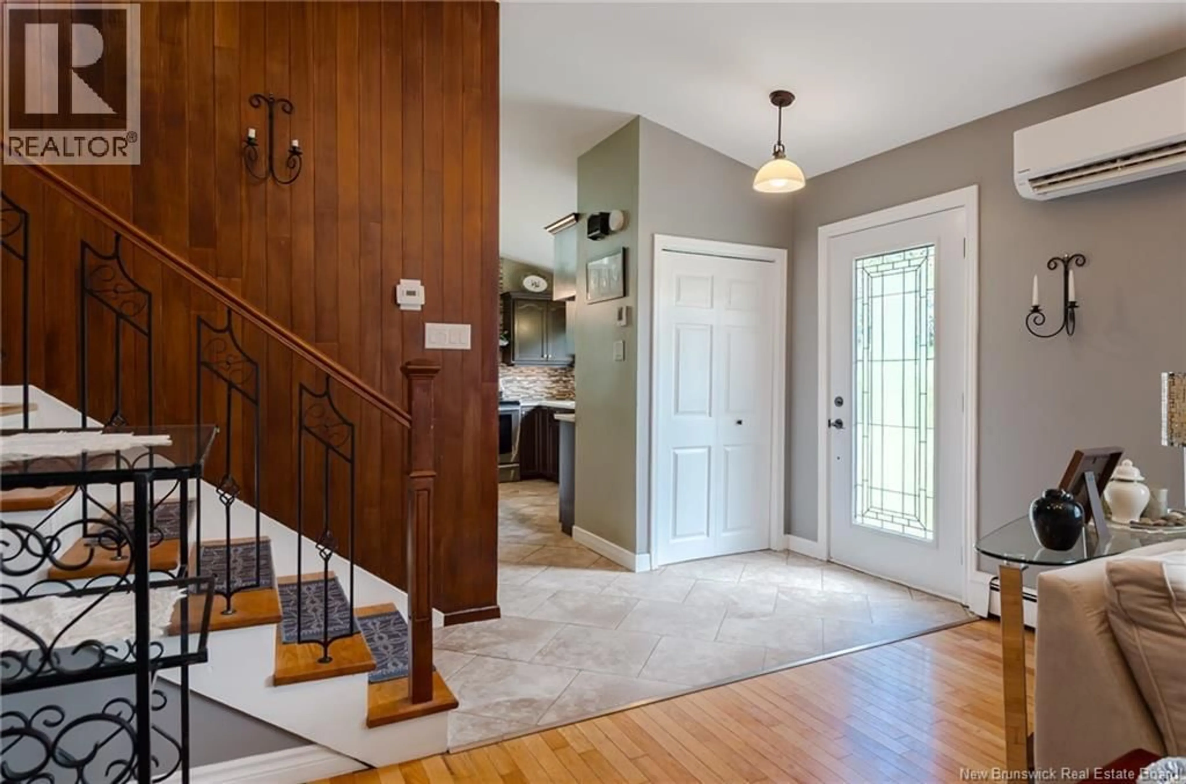 Indoor entryway for 36 LAKE ROAD, Quispamsis New Brunswick E2E4P9