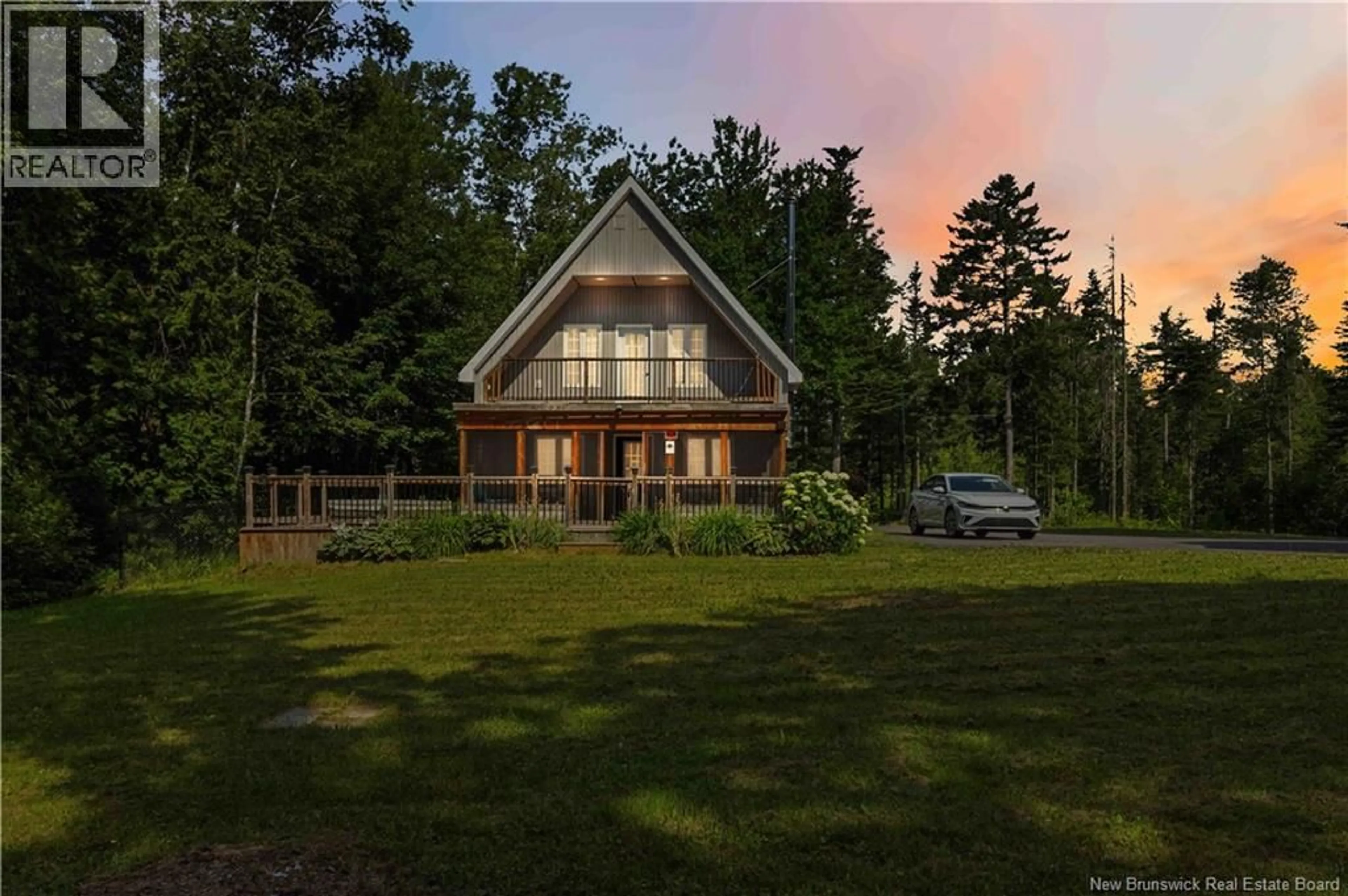 A pic from outside/outdoor area/front of a property/back of a property/a pic from drone, water/lake/river/ocean view for 322 ROUTE 102, Burton New Brunswick E2V3C5