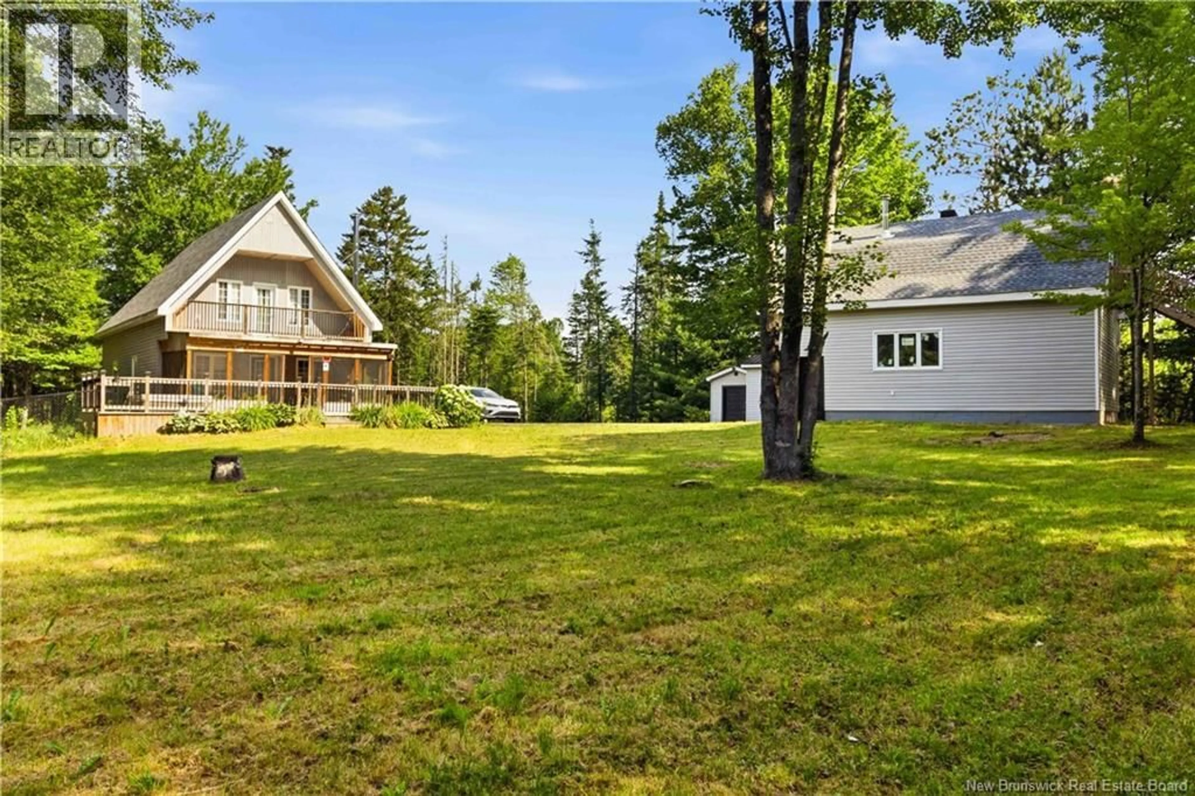 Patio, unknown for 322 ROUTE 102, Burton New Brunswick E2V3C5