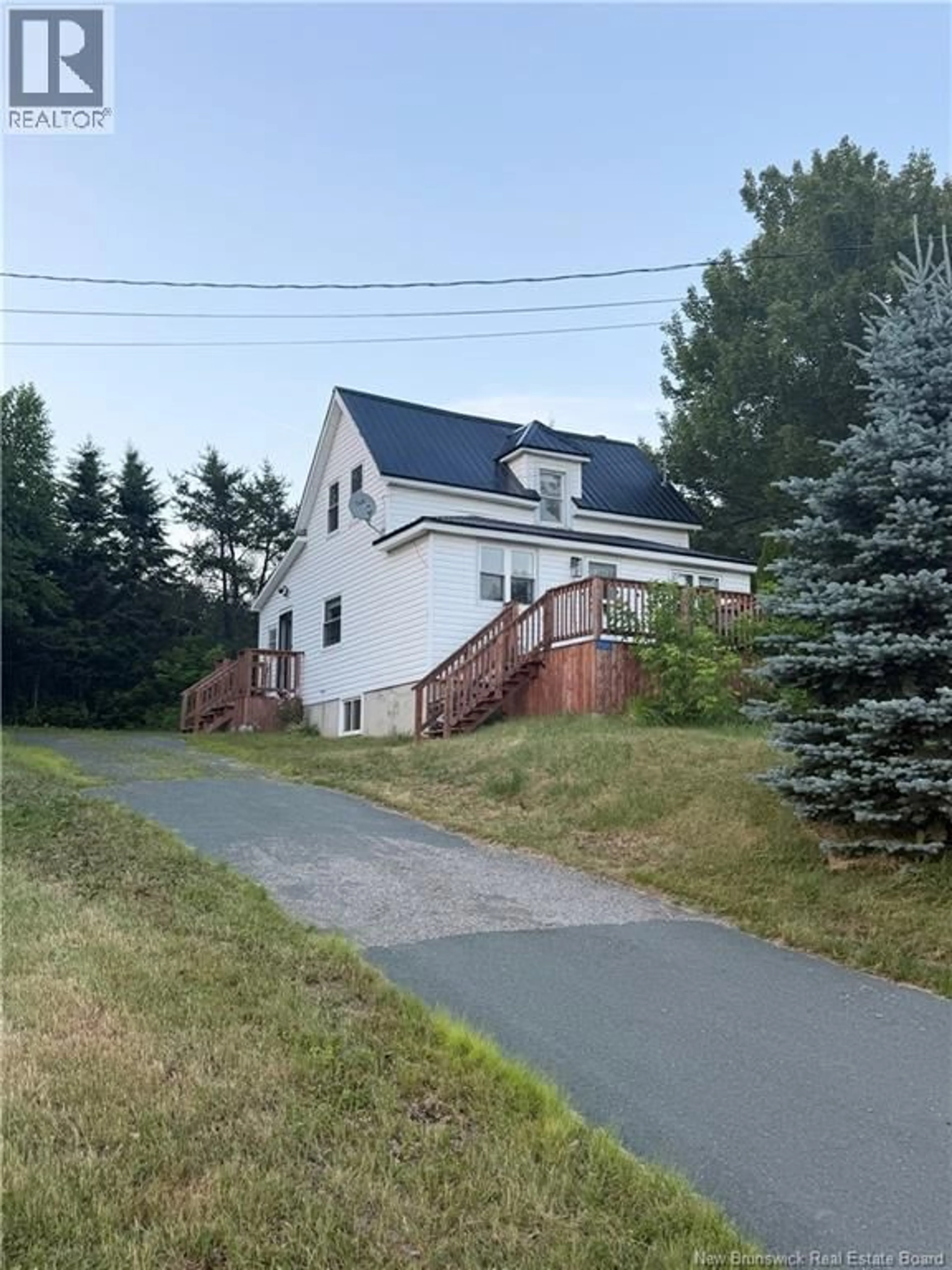 A pic from outside/outdoor area/front of a property/back of a property/a pic from drone, street for 514 ROUTE 425, Strathadam New Brunswick E1V4G8