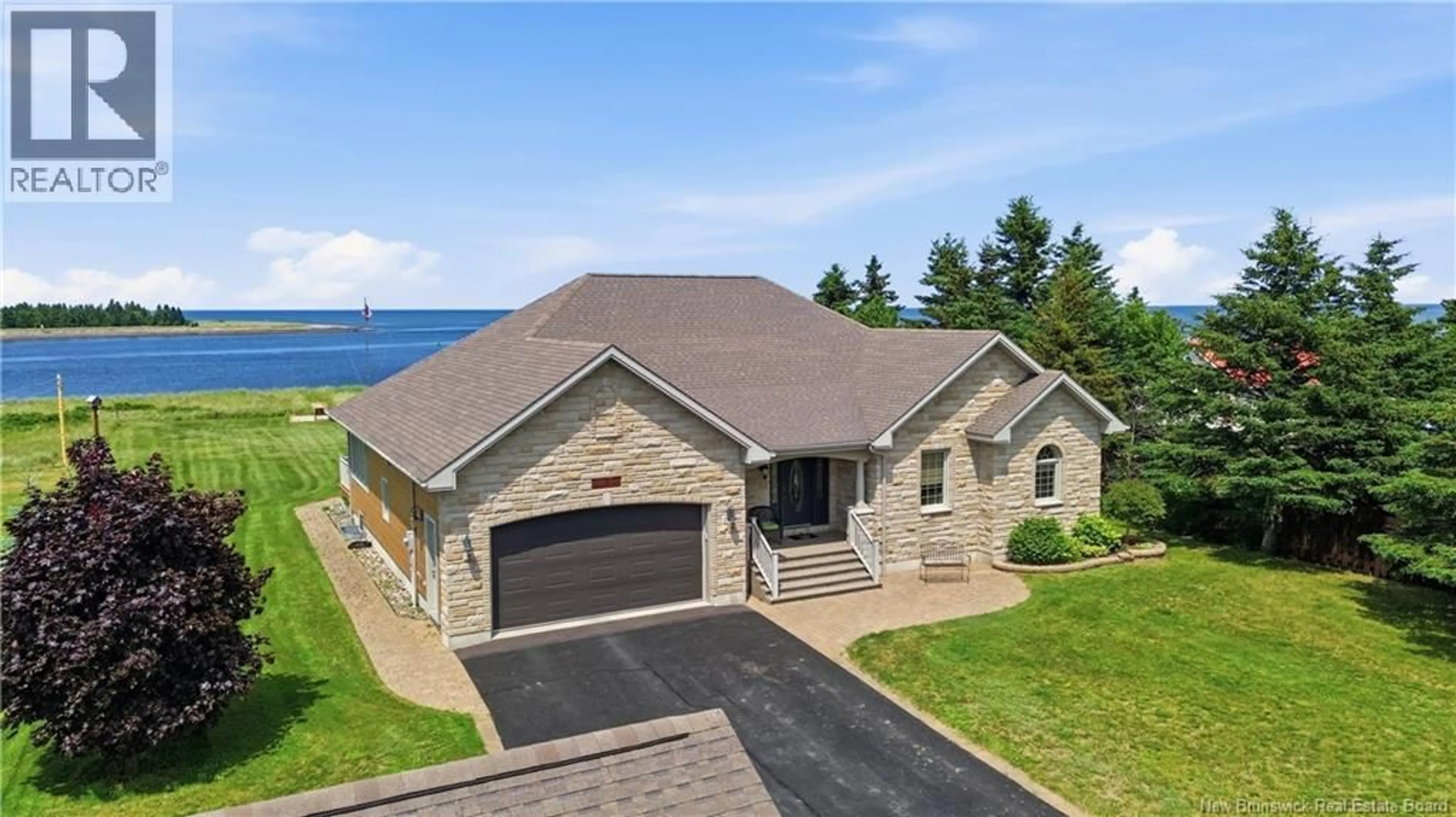 A pic from outside/outdoor area/front of a property/back of a property/a pic from drone, water/lake/river/ocean view for 51 BAYSHORE DRIVE, Bathurst New Brunswick E2A6A5