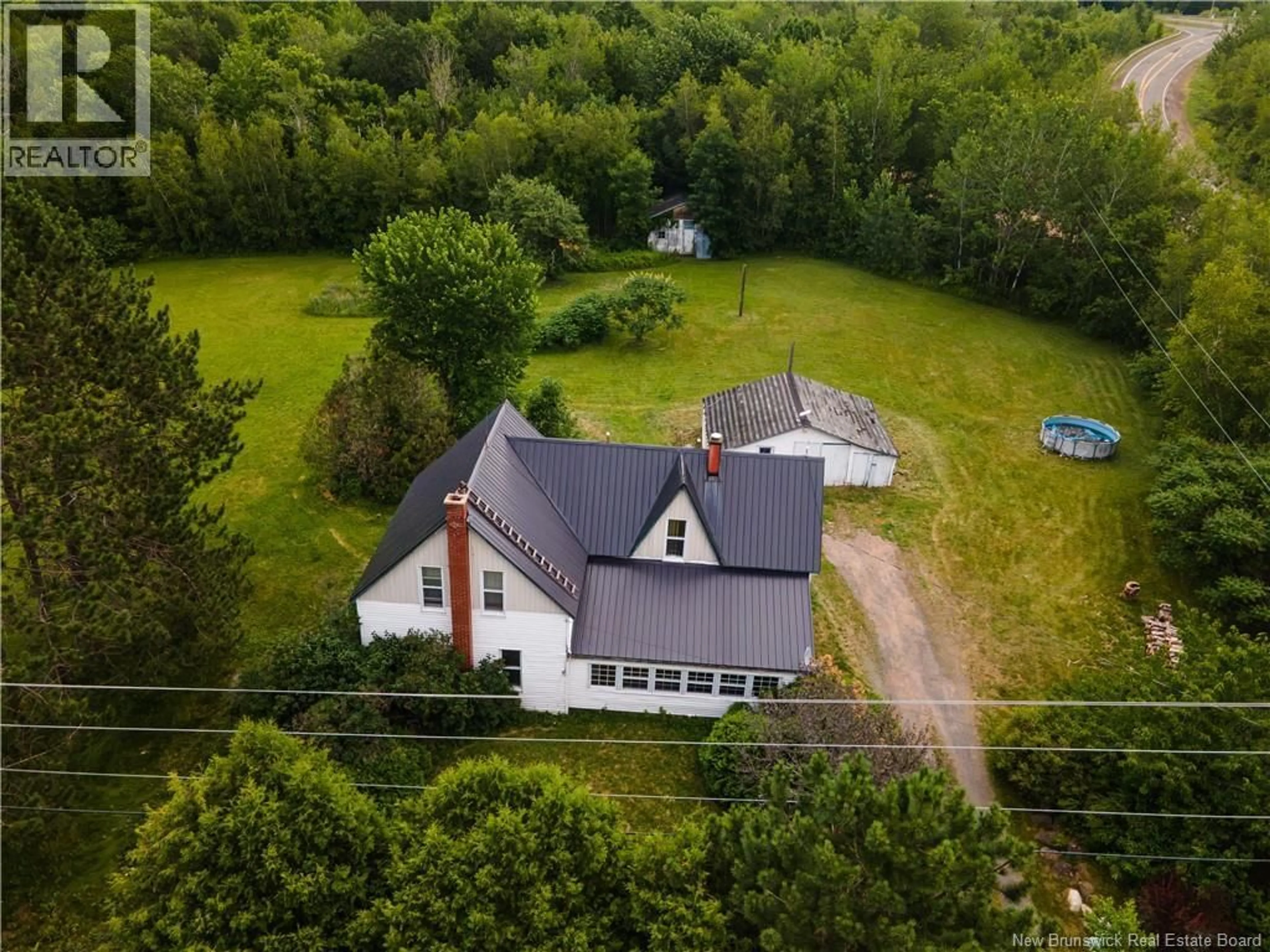 A pic from outside/outdoor area/front of a property/back of a property/a pic from drone, unknown for 4390 ROUTE 105, Jemseg New Brunswick E4C3K1