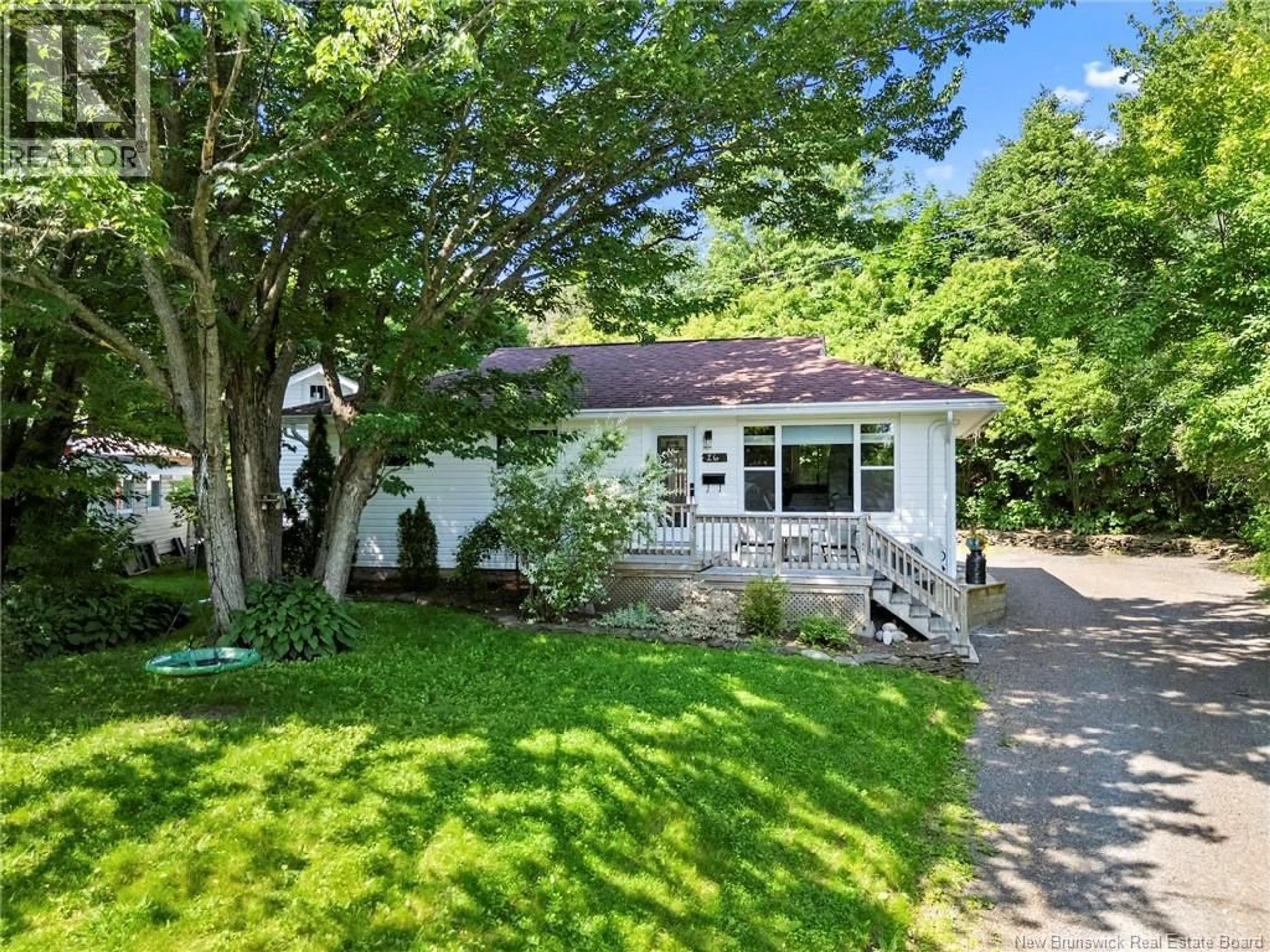 A pic from outside/outdoor area/front of a property/back of a property/a pic from drone, street for 26 CHELSEA COURT, Fredericton New Brunswick E3B4N1
