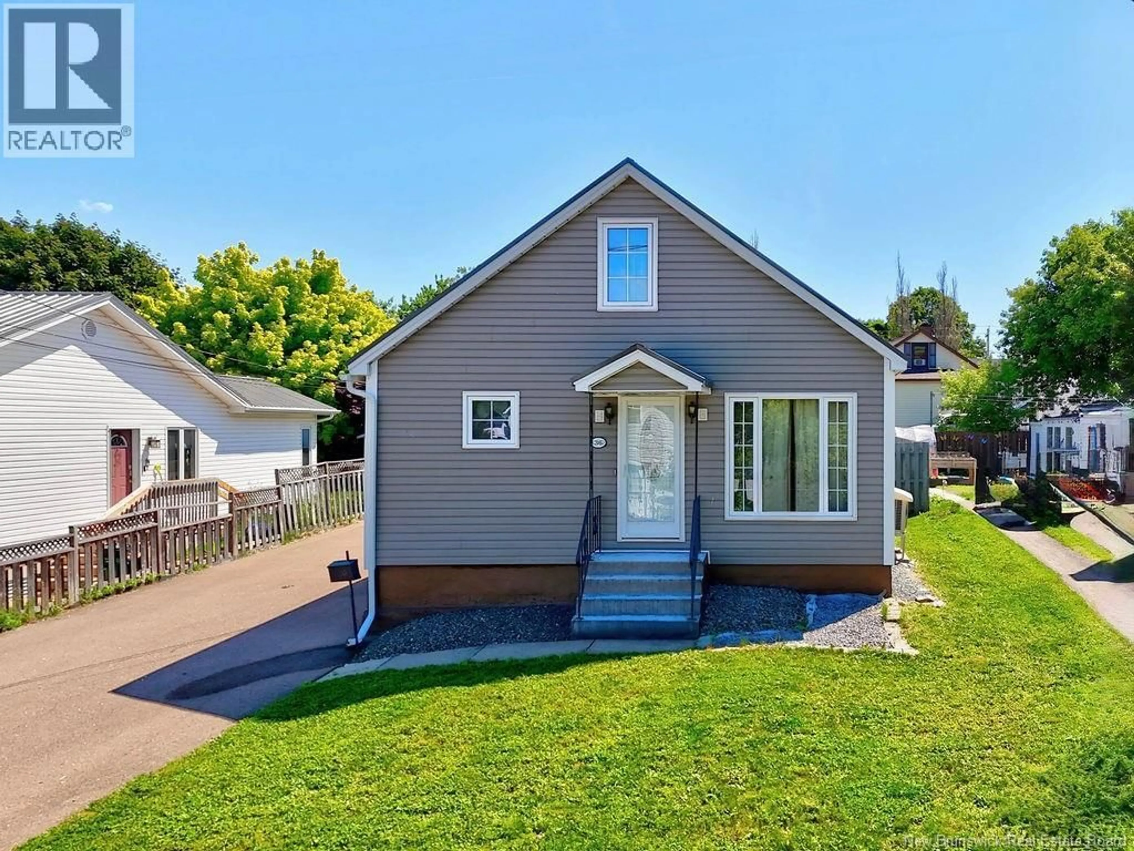 Home with vinyl exterior material, street for 36 BATH STREET, Moncton New Brunswick E1A4G1