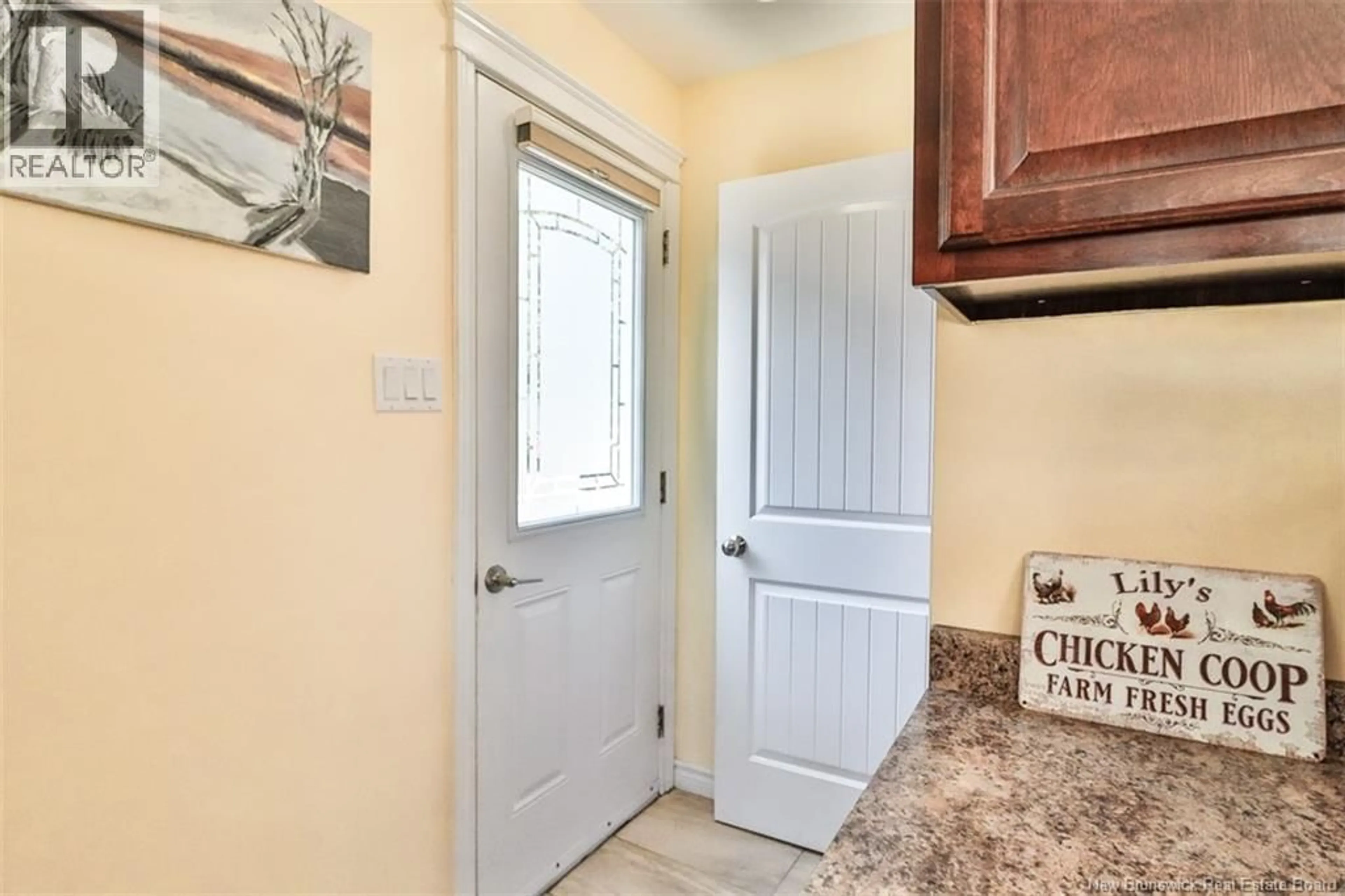 Indoor entryway for 84 VILLA DRIVE, Hampton New Brunswick E5N5G7