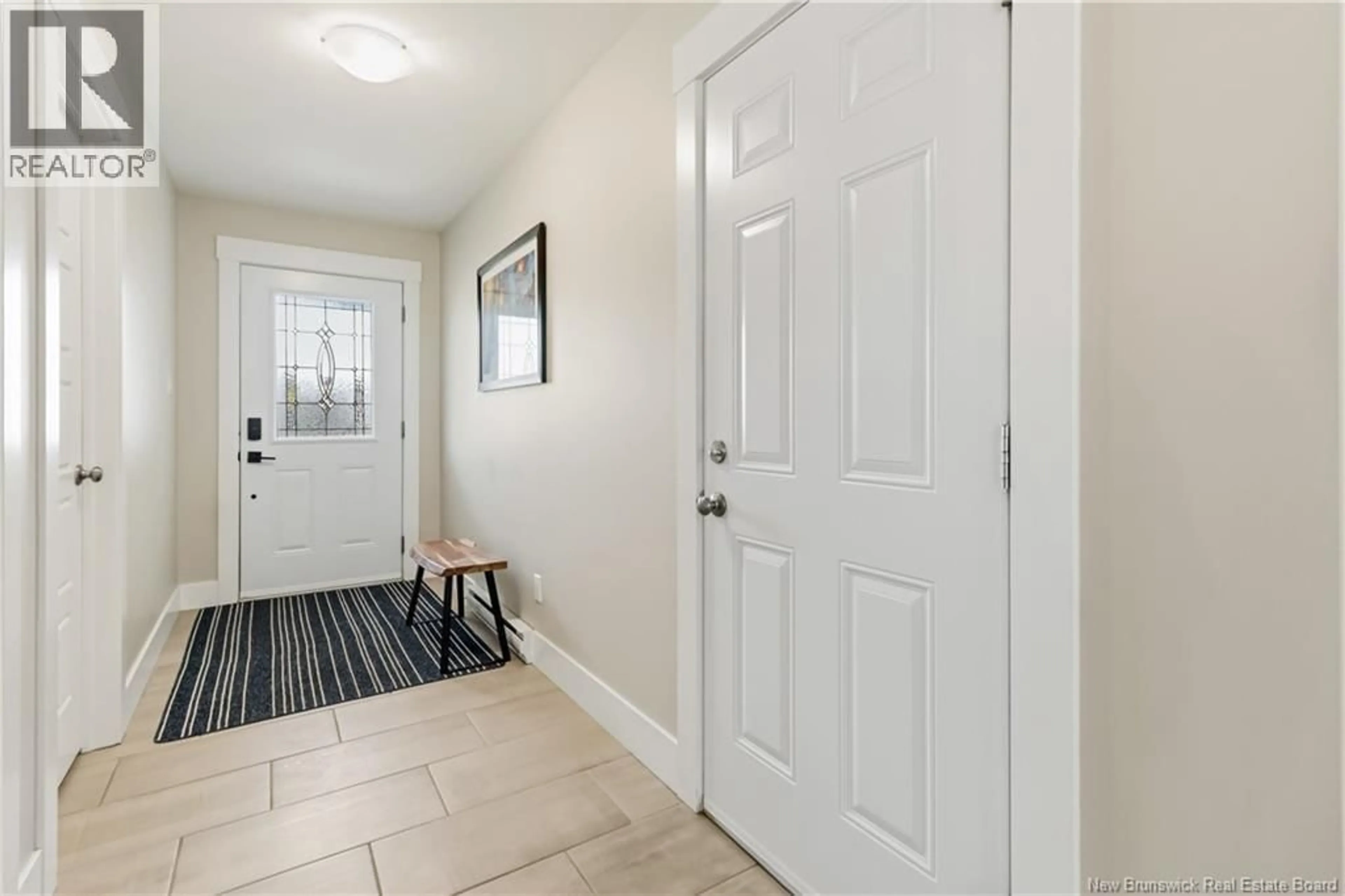 Indoor entryway for 37 GOLDEN STREET, Moncton New Brunswick E1G5T3