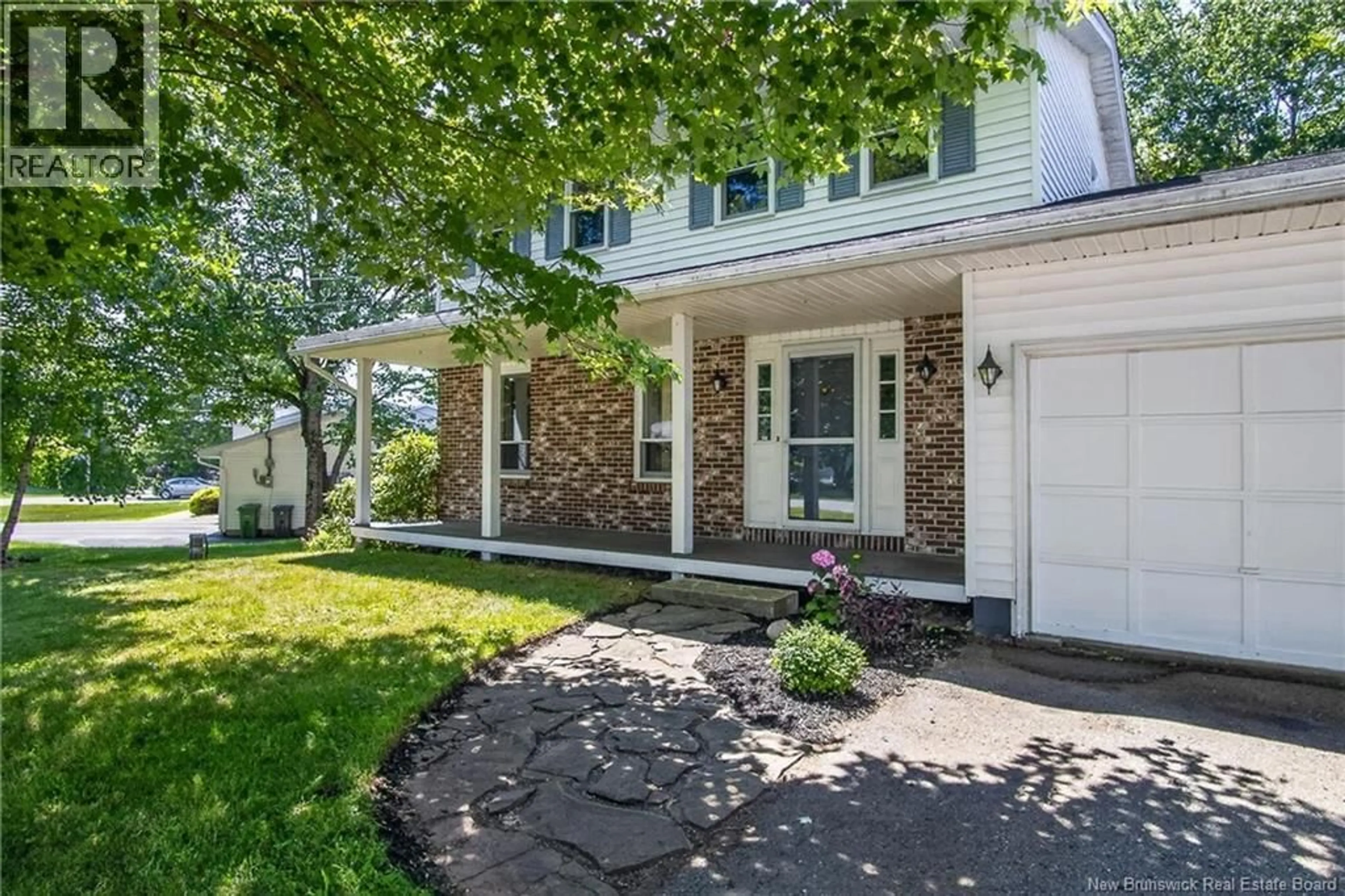 Home with vinyl exterior material, street for 20 HUGHES CRESCENT, Quispamsis New Brunswick E2E2T6
