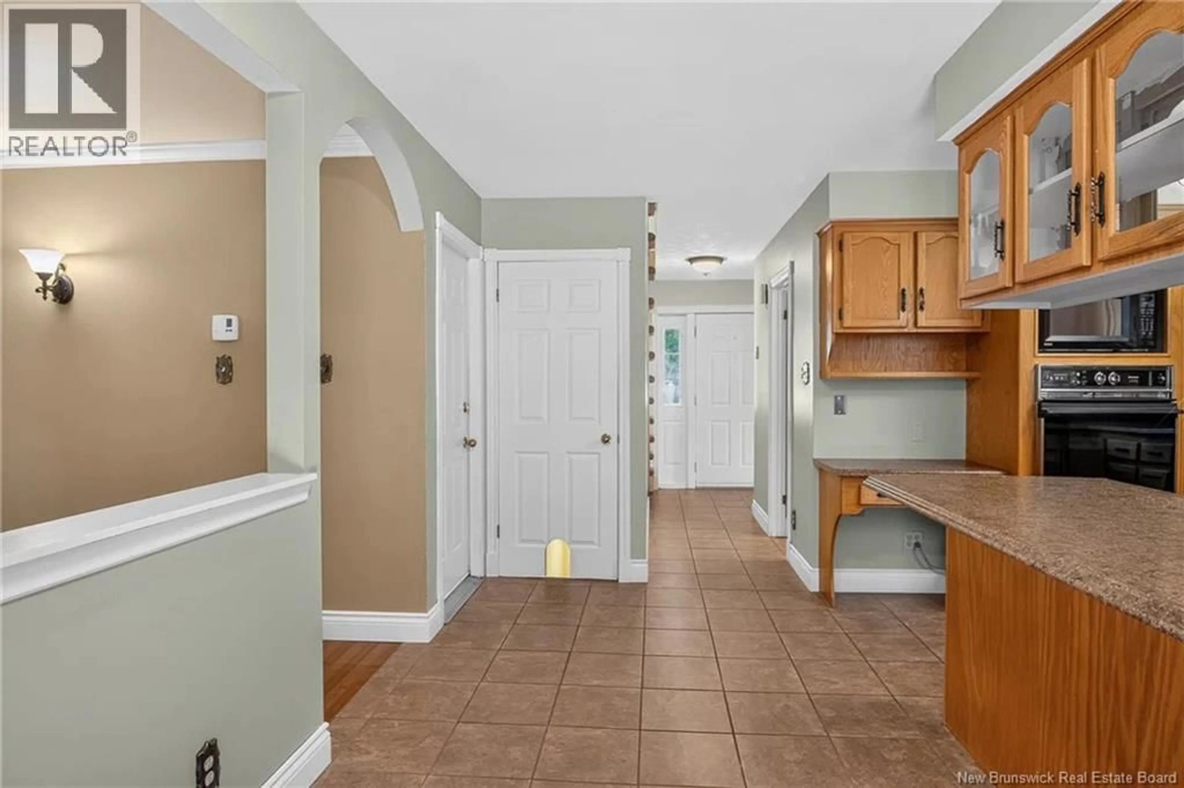 Indoor entryway for 20 HUGHES CRESCENT, Quispamsis New Brunswick E2E2T6