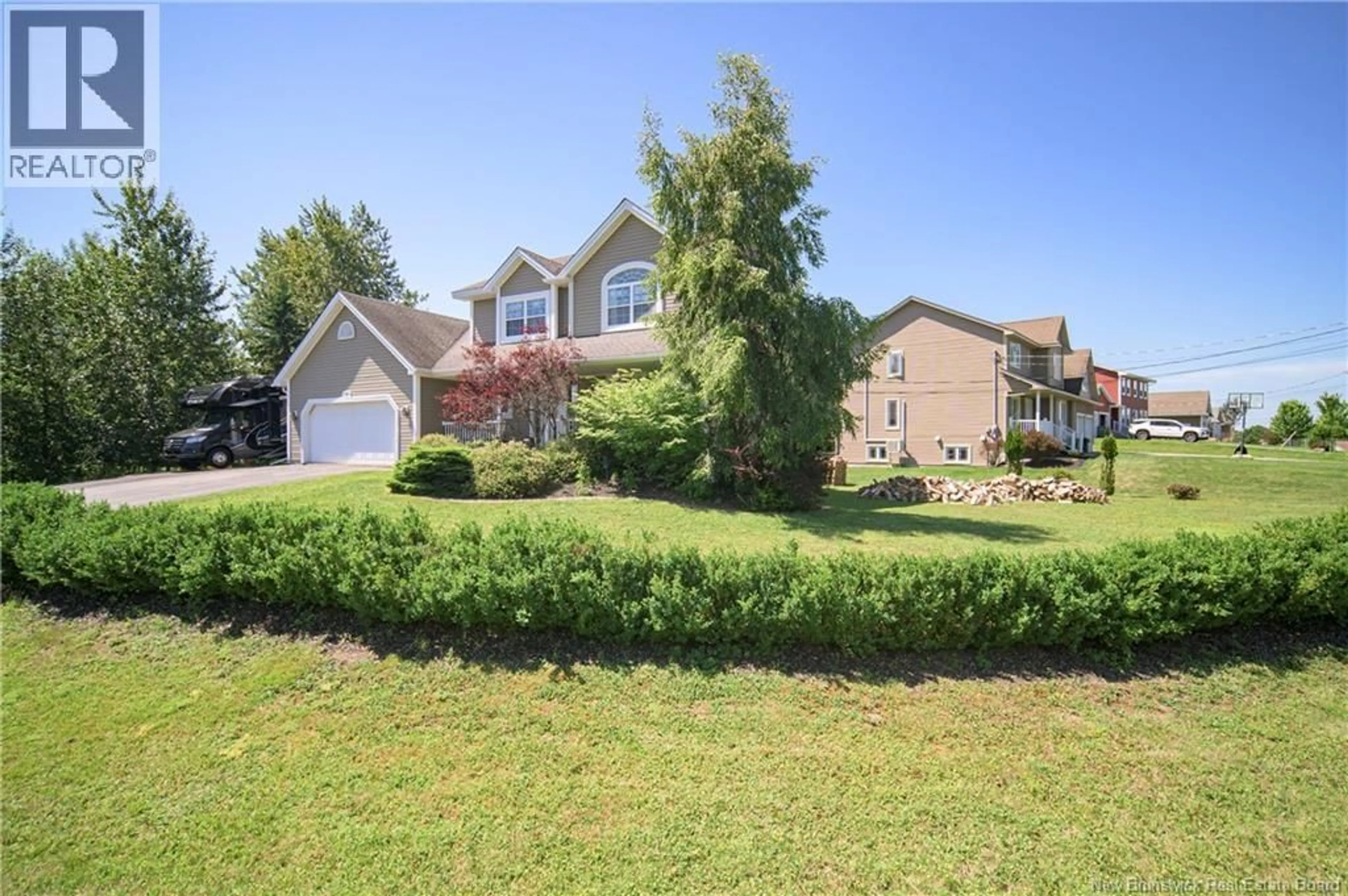 A pic from outside/outdoor area/front of a property/back of a property/a pic from drone, unknown for 11 GRANITE DRIVE, Quispamsis New Brunswick E2E0E5