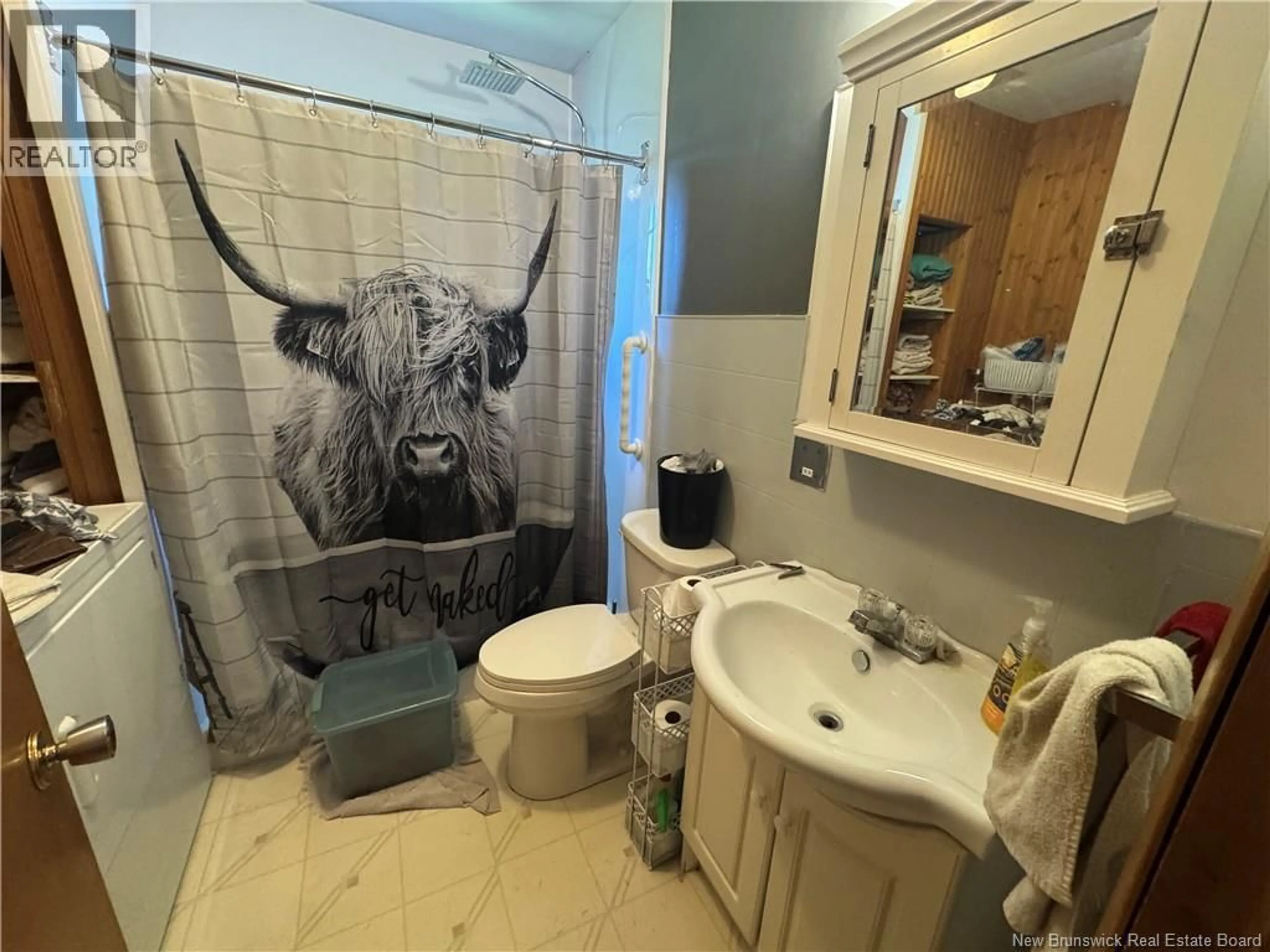 Standard bathroom, unknown for 7 DONLYN DRIVE, Quispamsis New Brunswick E2E4J7