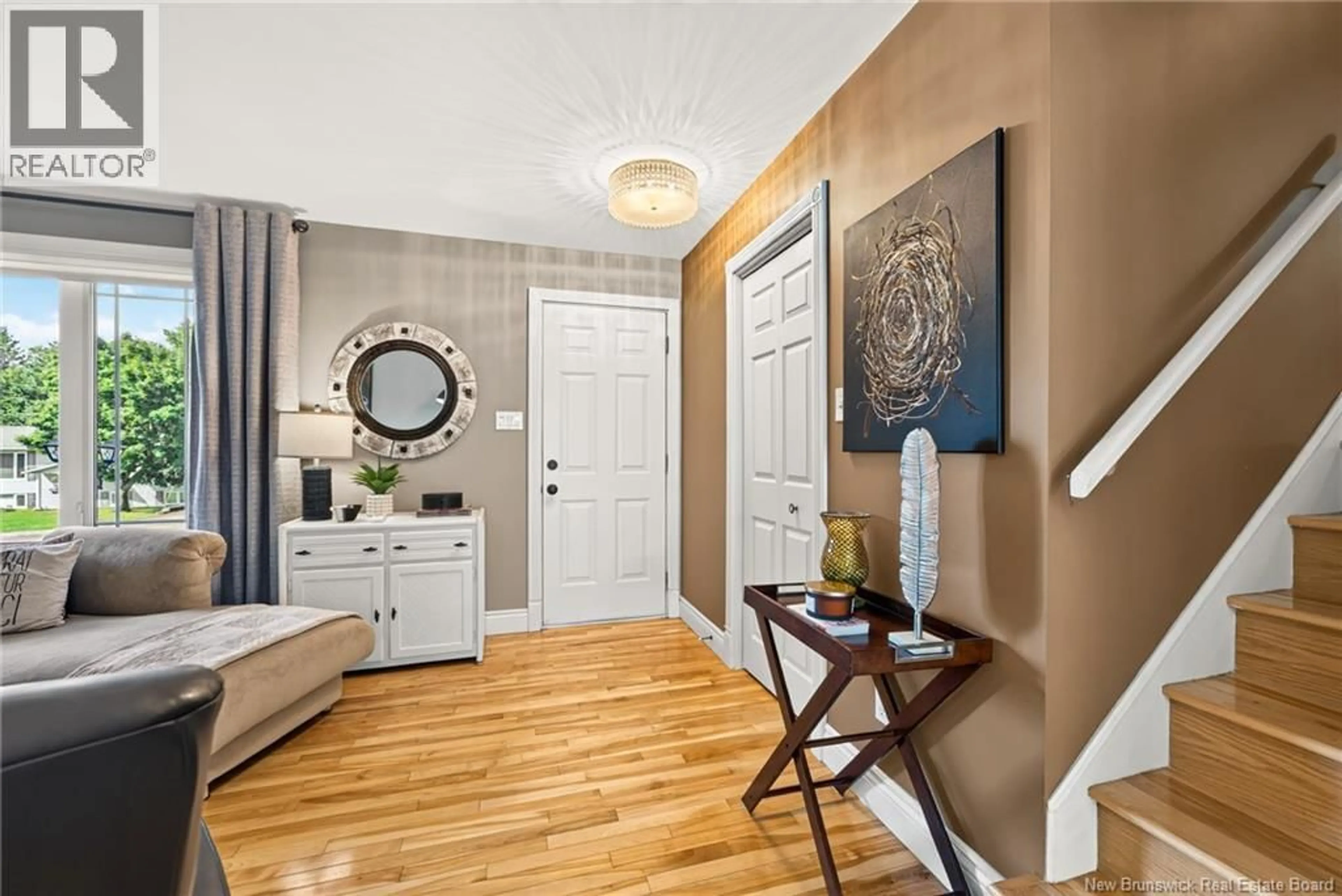 Indoor entryway for 548 BREAU STREET, Dieppe New Brunswick E1A5N8
