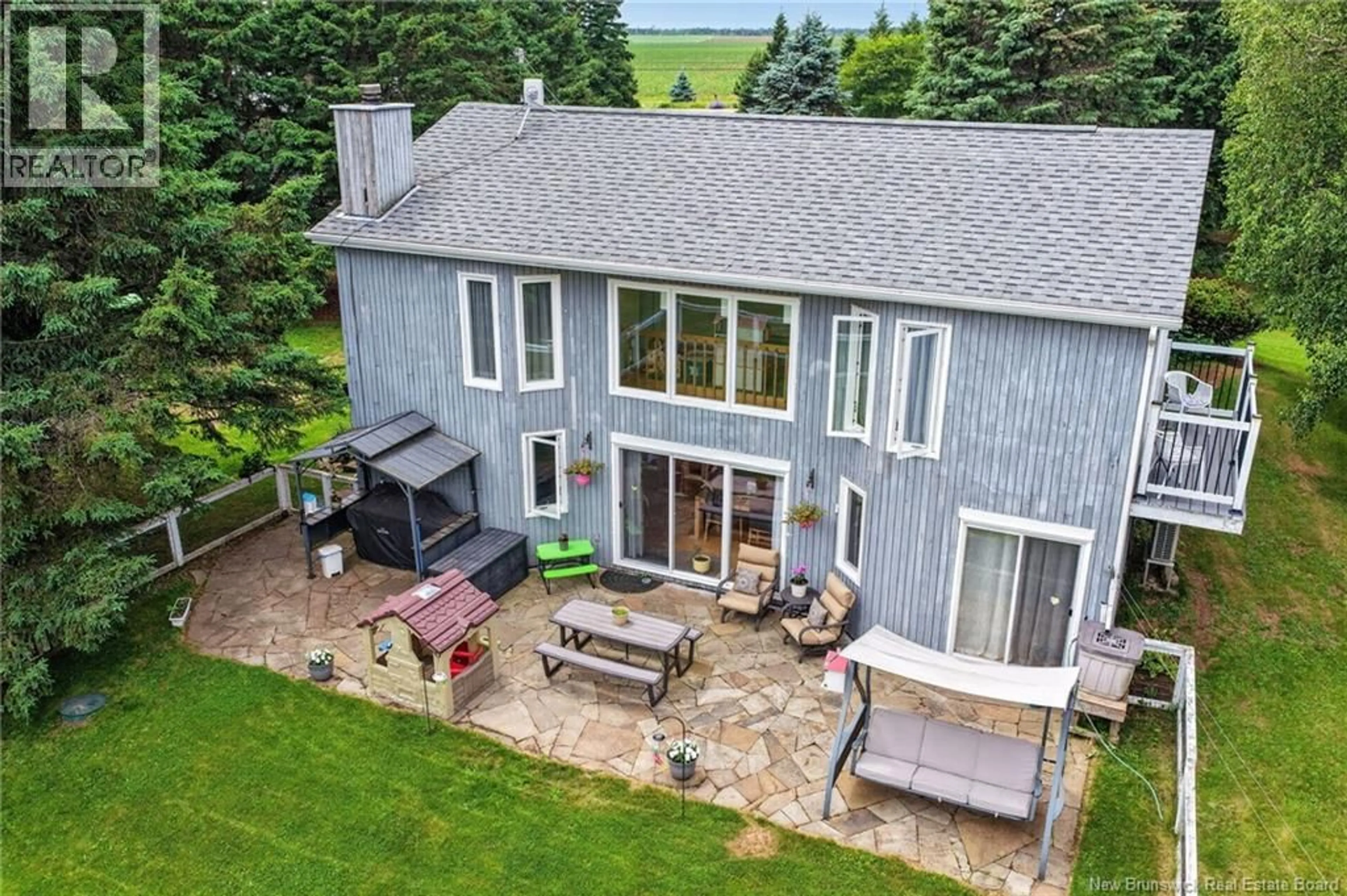 A pic from outside/outdoor area/front of a property/back of a property/a pic from drone, unknown for 158 ROUTE 960, Cape Tormentine New Brunswick E4M2C2