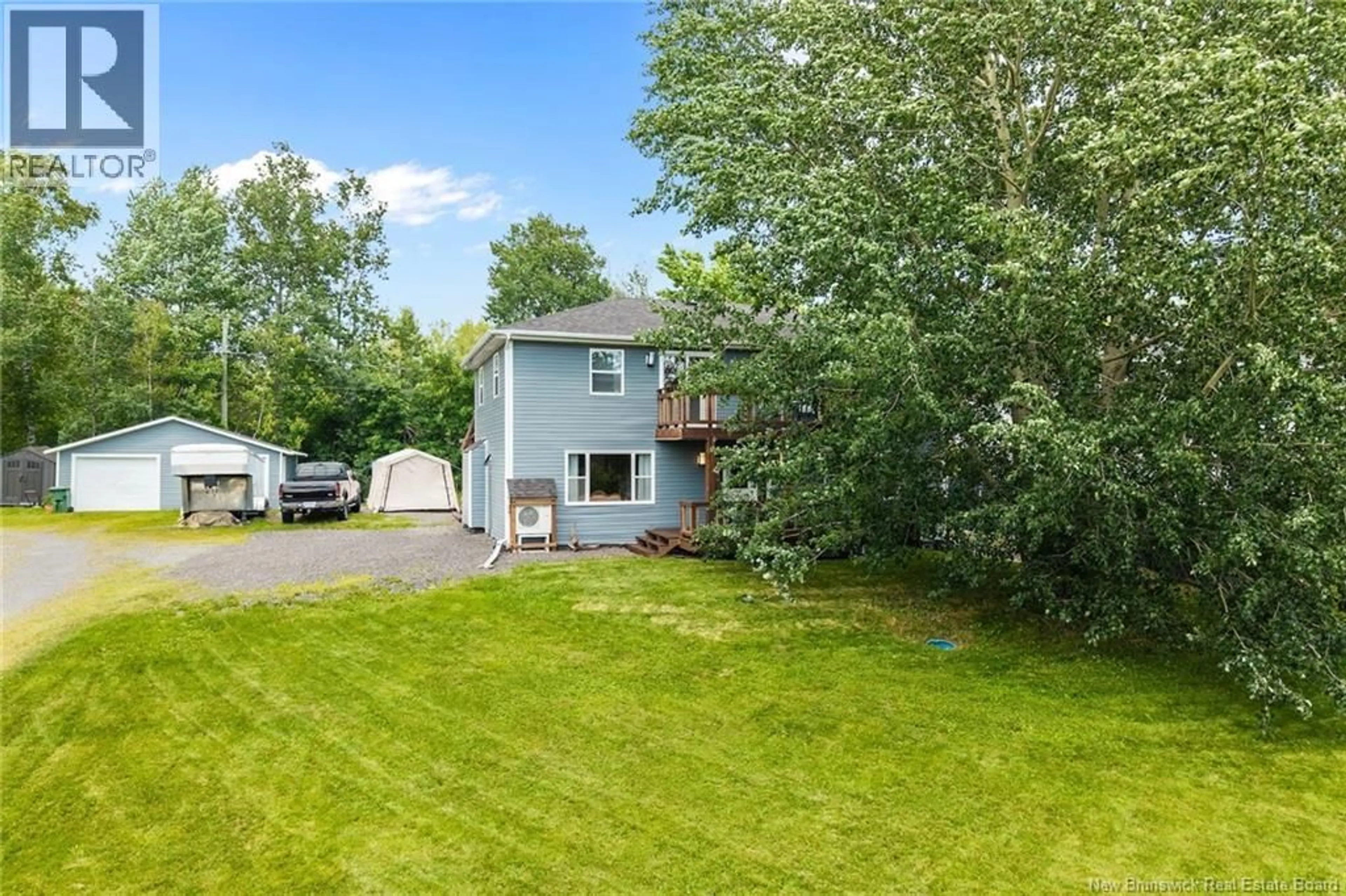 A pic from outside/outdoor area/front of a property/back of a property/a pic from drone, street for 8 - 6 HARBOUR STREET, Newcastle Creek New Brunswick E4B2K5