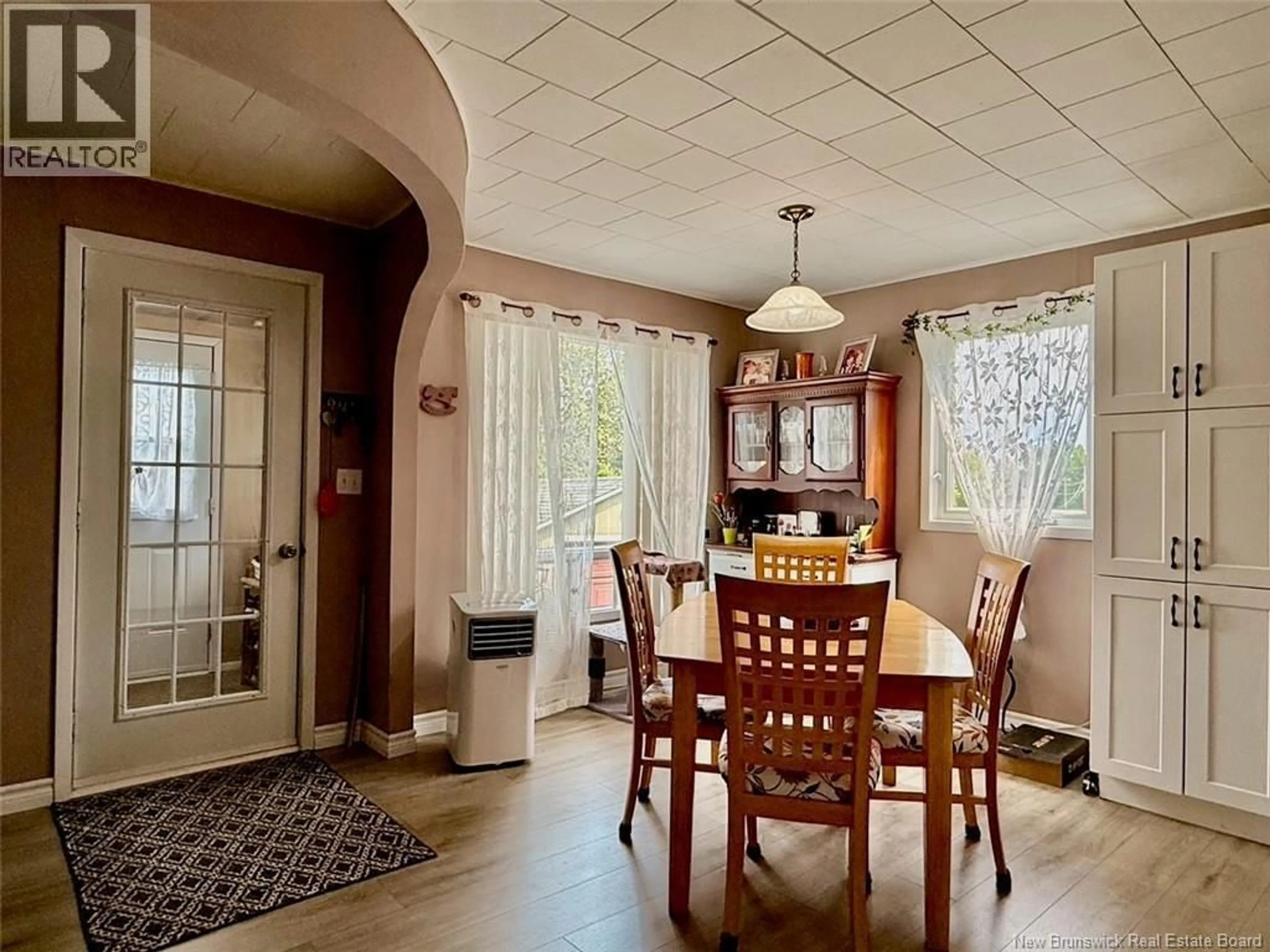 Dining room, ceramic/tile floor for 35 RIMAP ROAD, Campbellton New Brunswick E3N3V1